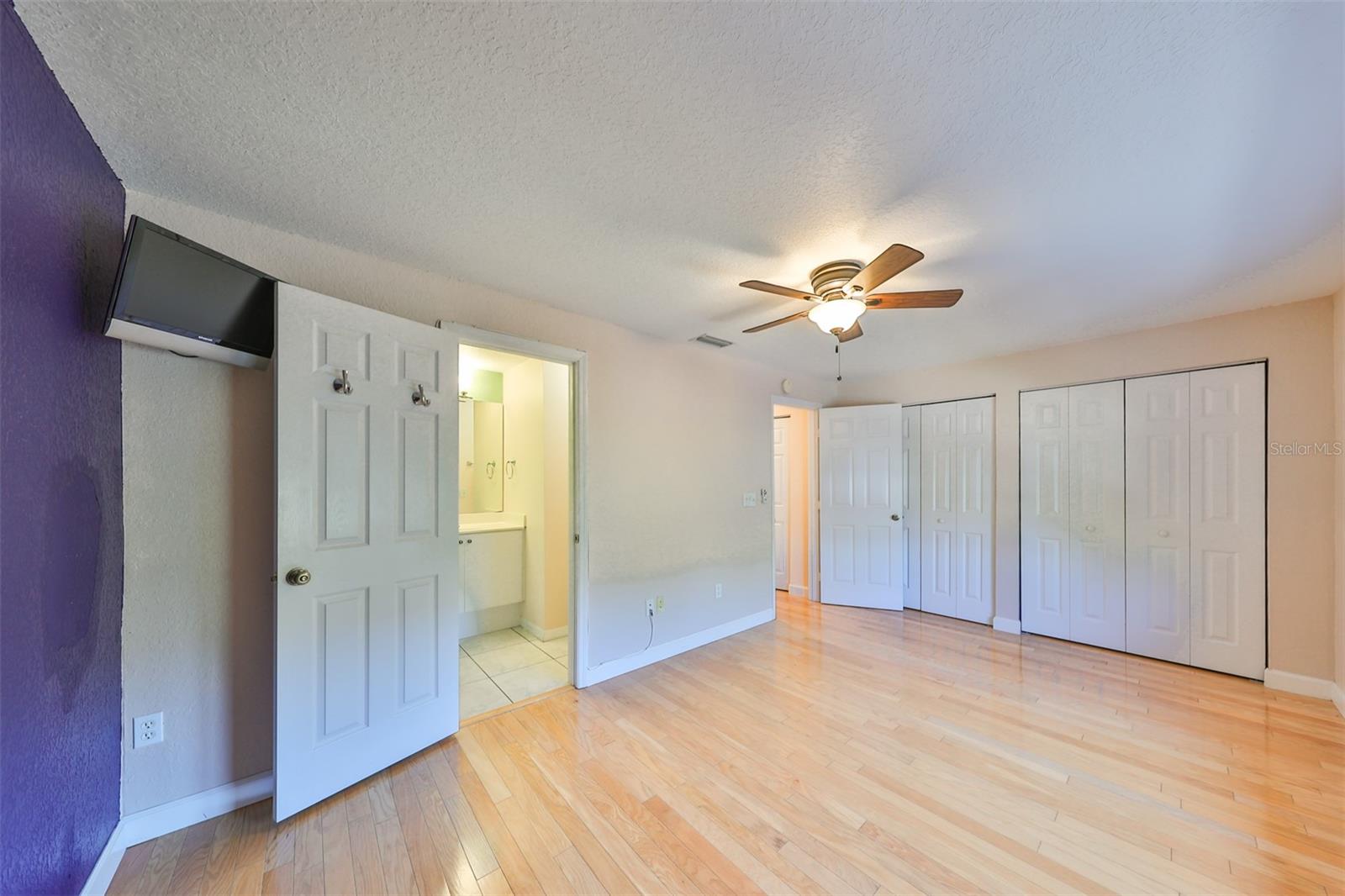 521 PINELLAS BAYWAY S #202, ST PETERSBURG, FL, 33715