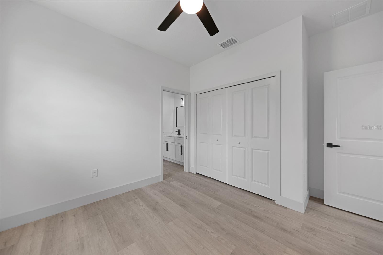 6 TEE VIEW RD, ROTONDA WEST, FL, 33947