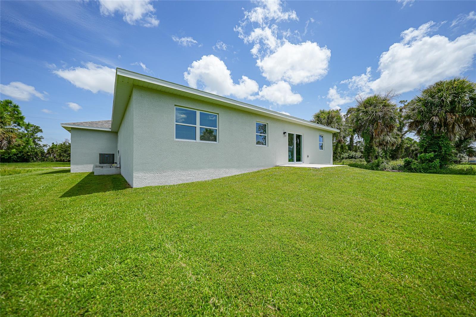 6 TEE VIEW RD, ROTONDA WEST, FL, 33947