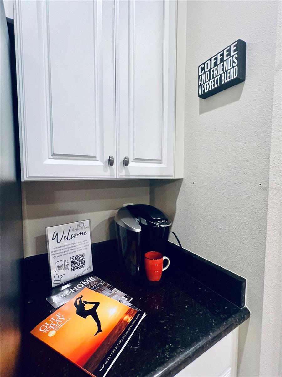 7007 TOWNE LAKE RD, RIVERVIEW, FL, 33578