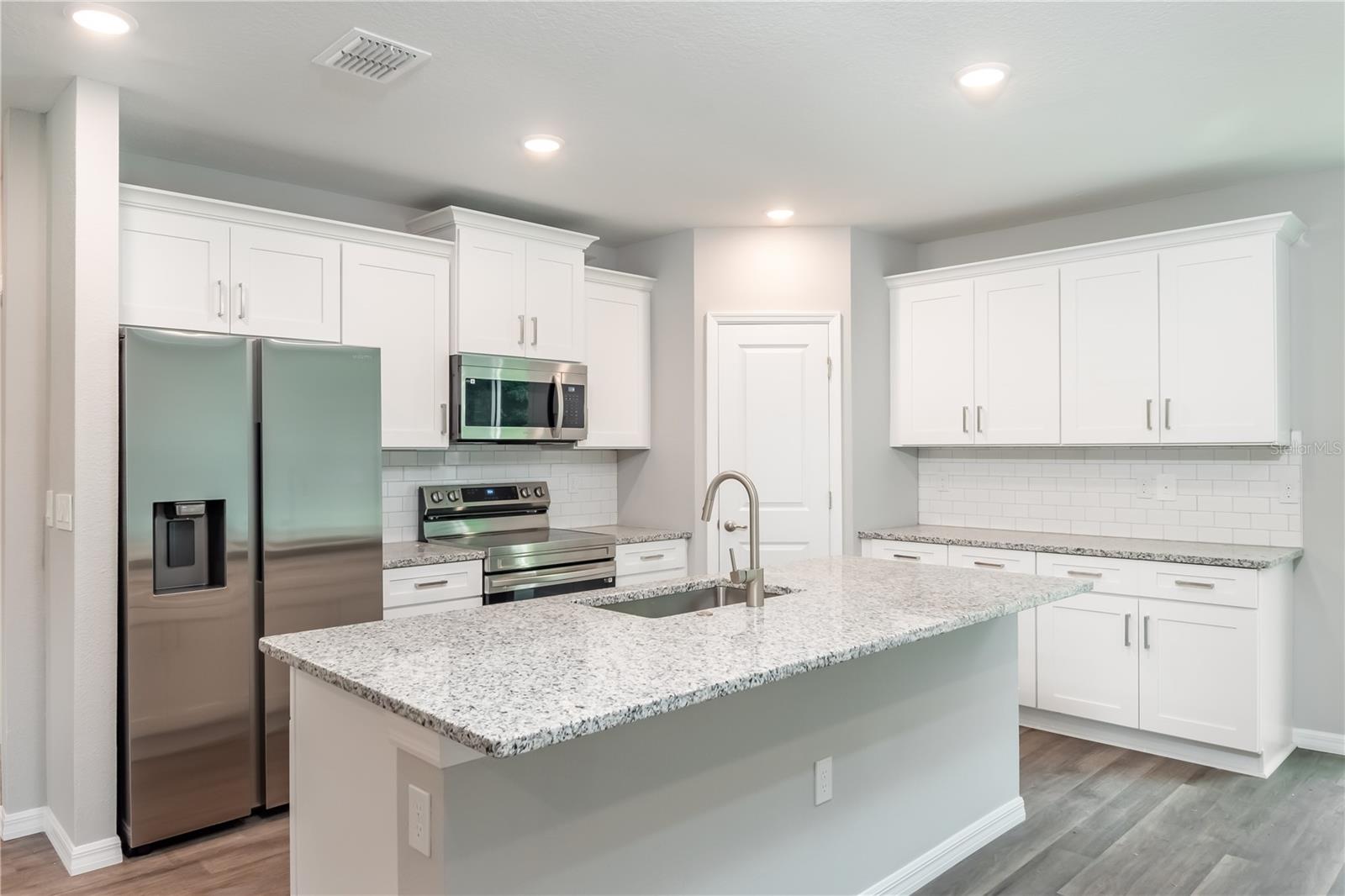 160 GUAVA TER, OCALA, FL, 34472