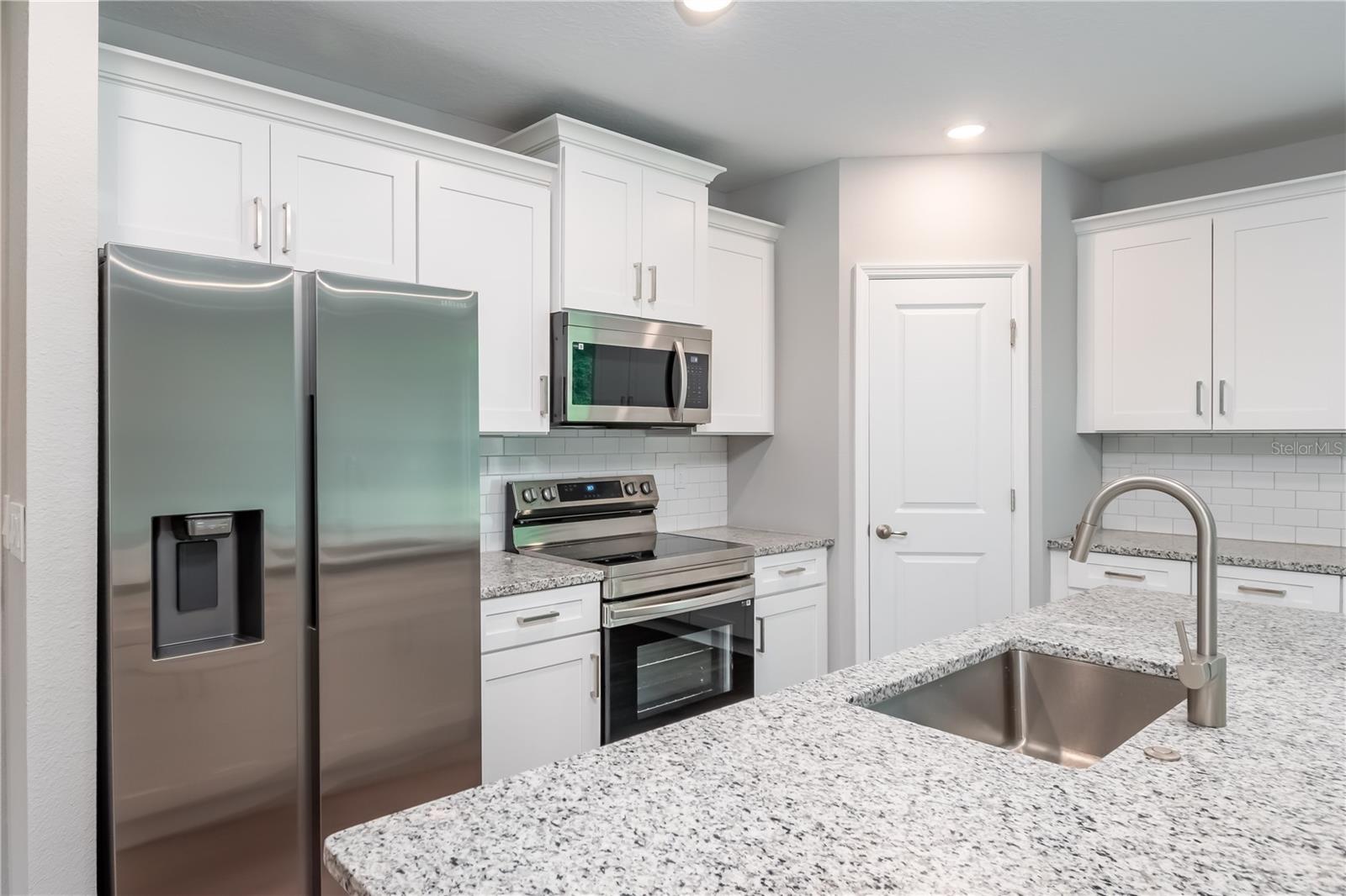 160 GUAVA TER, OCALA, FL, 34472