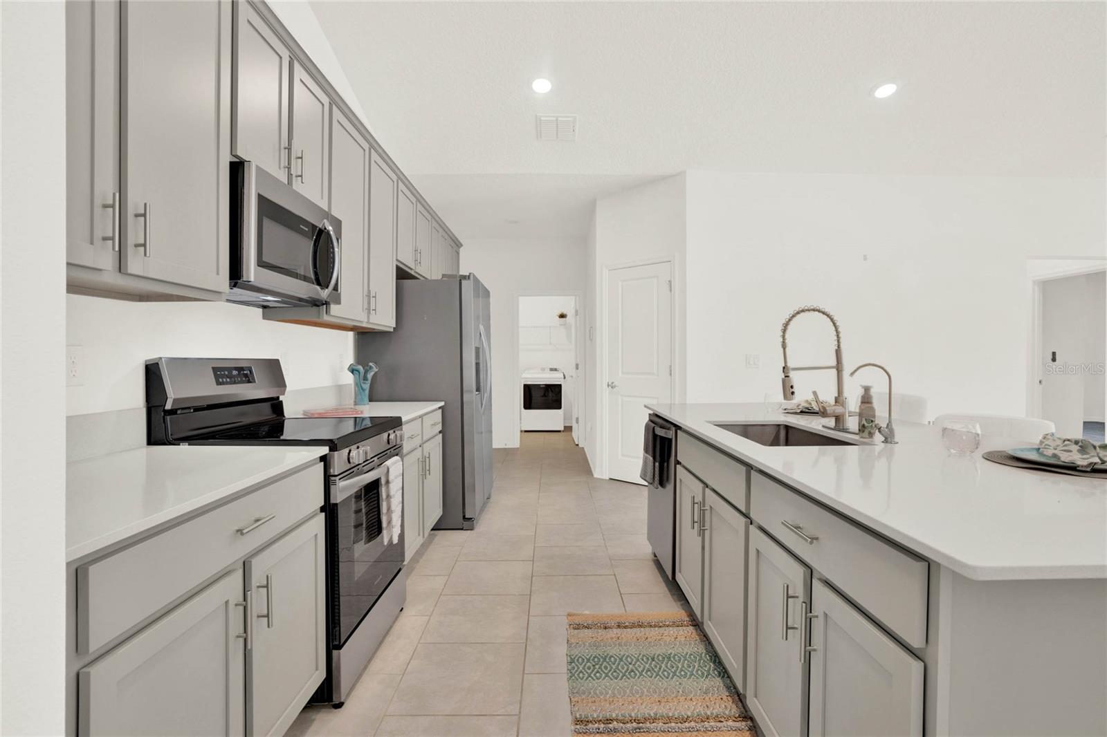 5202 HOPHORN DR, EDGEWATER, FL, 32141