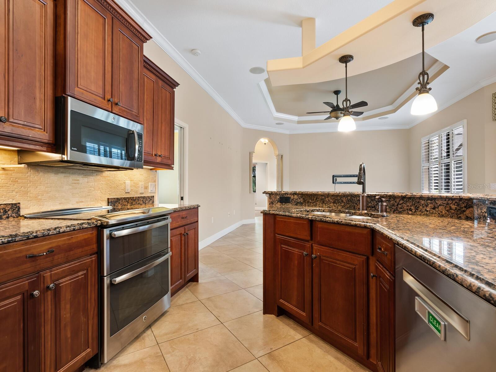 12313 BAYPOINTE TER, CORTEZ, FL, 34215