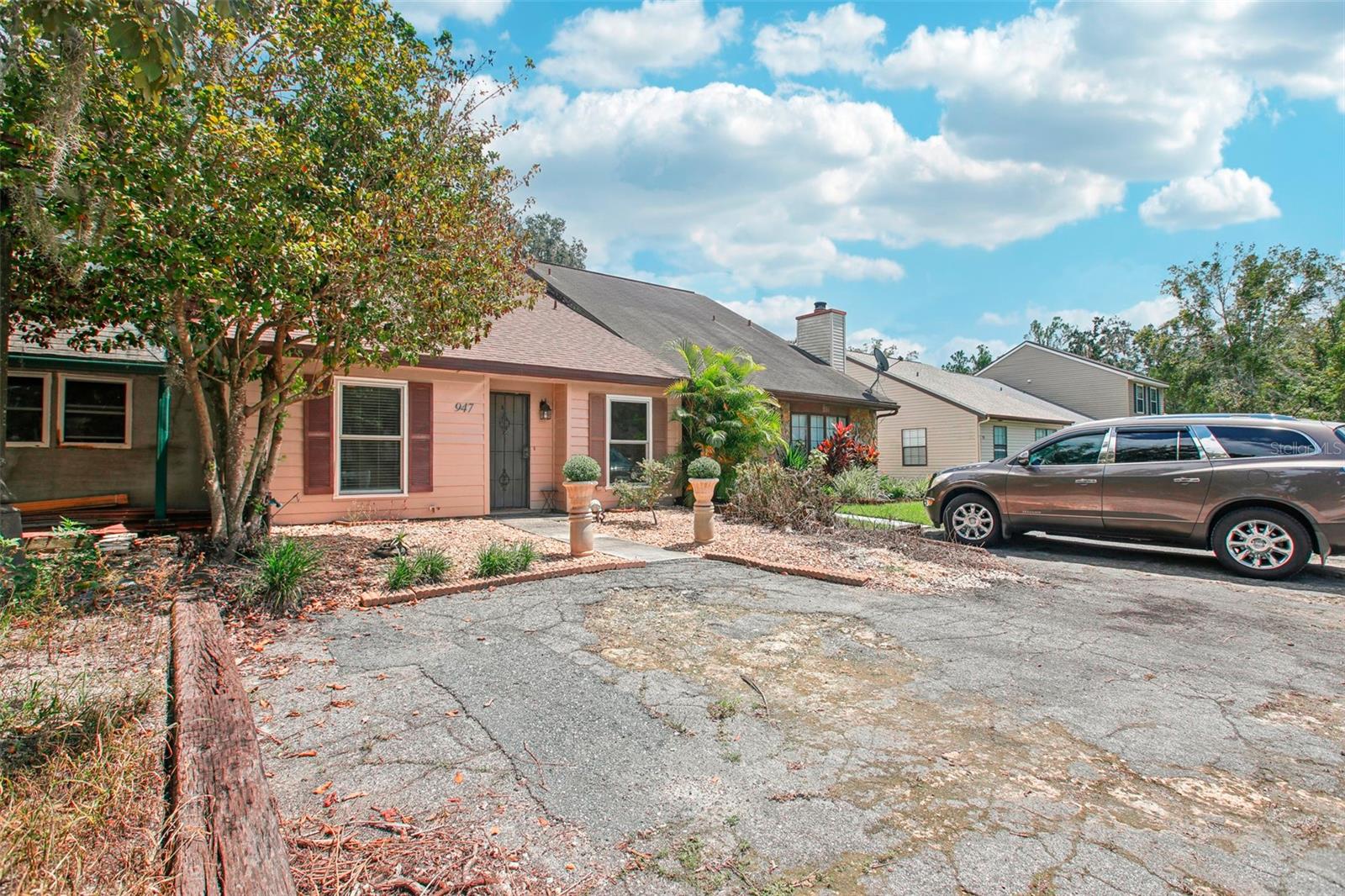 947 VILLAGE DR, BROOKSVILLE, FL, 34601