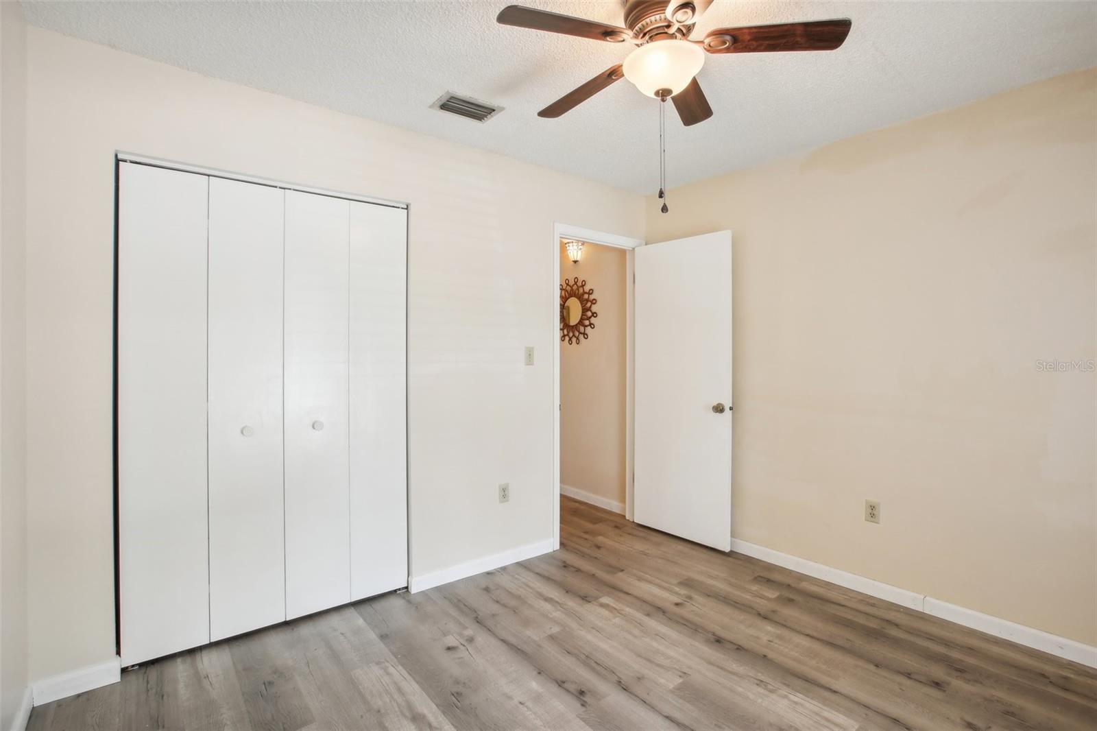 947 VILLAGE DR, BROOKSVILLE, FL, 34601