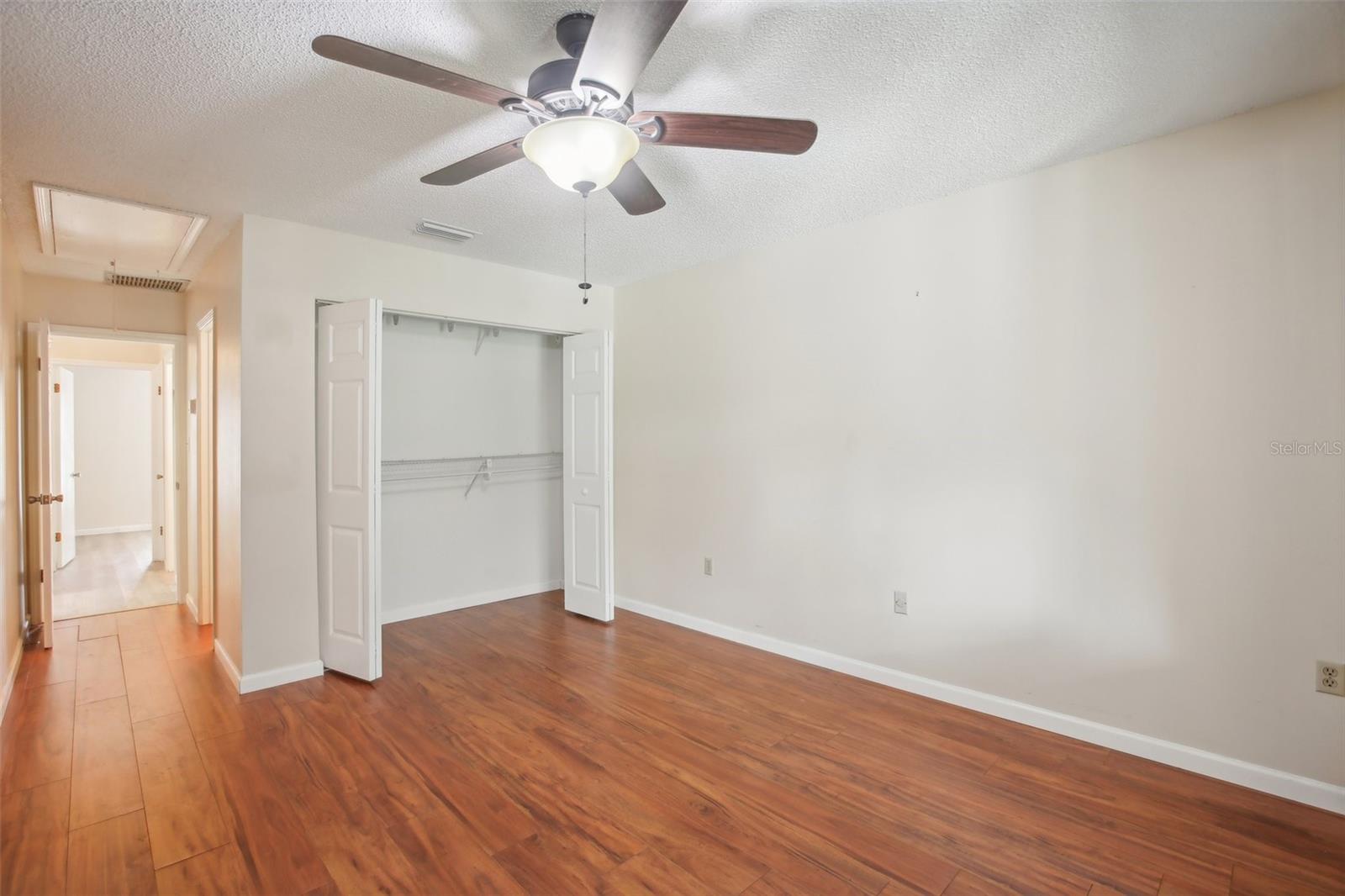 947 VILLAGE DR, BROOKSVILLE, FL, 34601