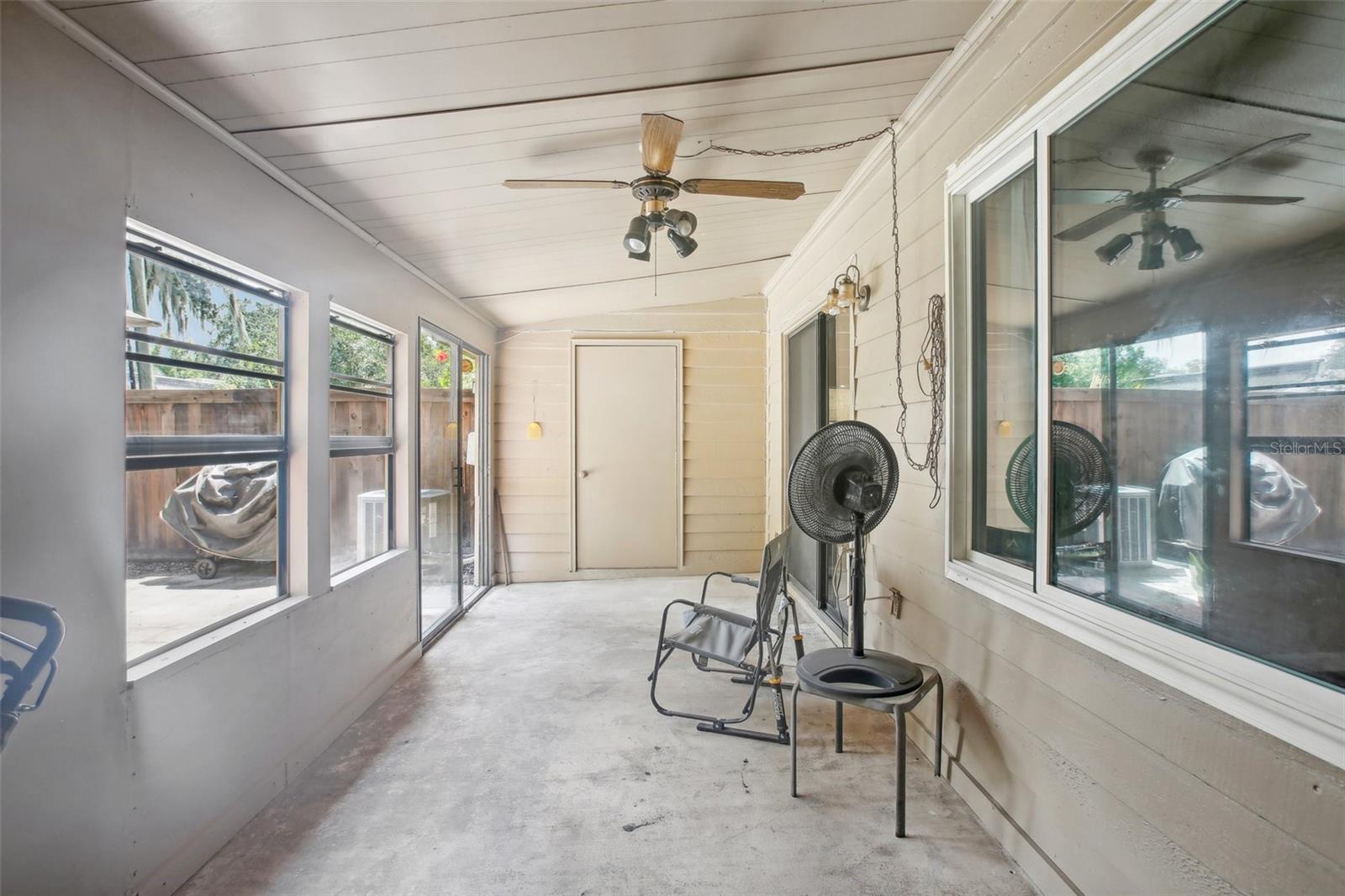 947 VILLAGE DR, BROOKSVILLE, FL, 34601