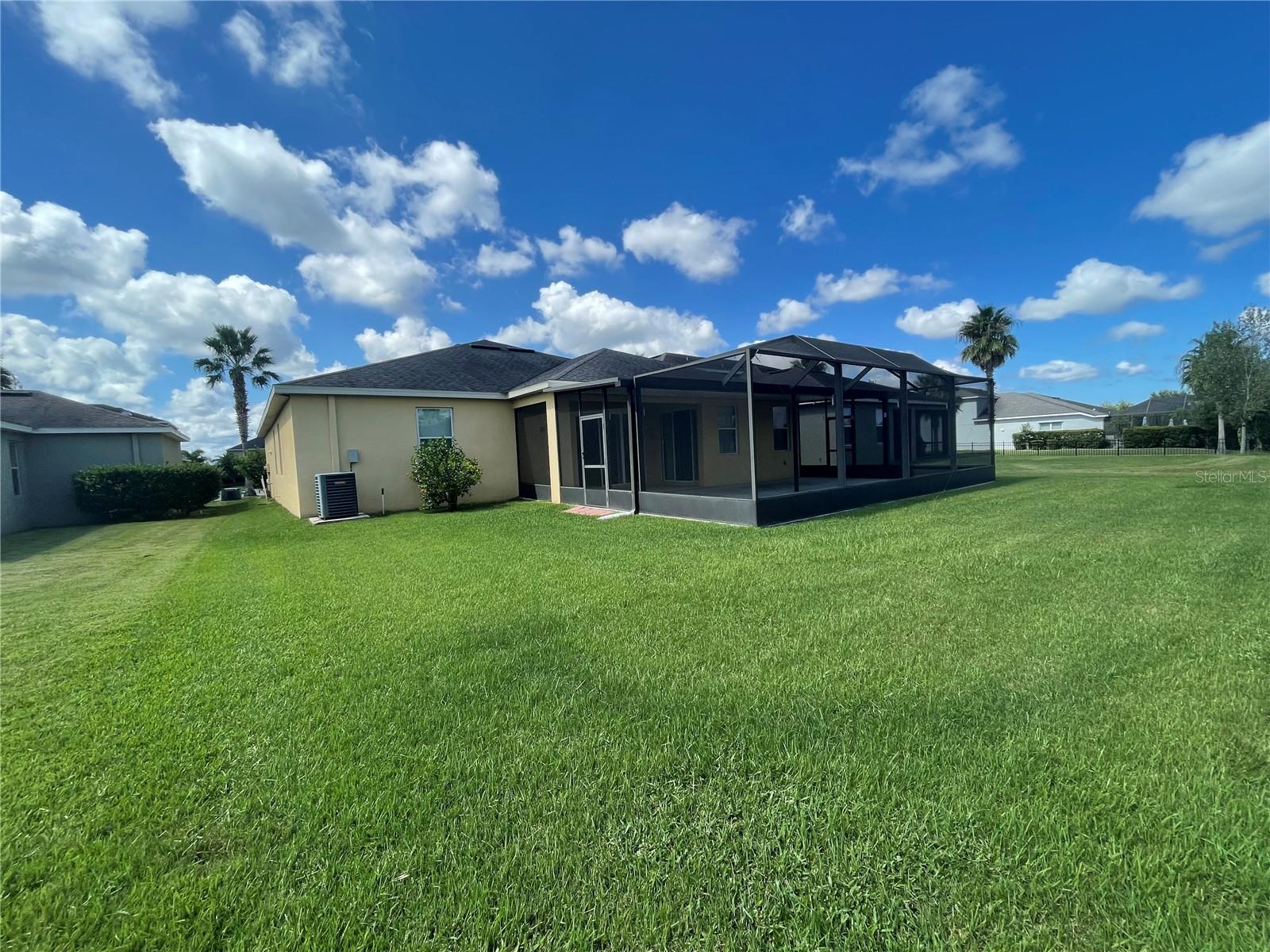 11406 LAKE LUCAYA DR, RIVERVIEW, FL, 33579