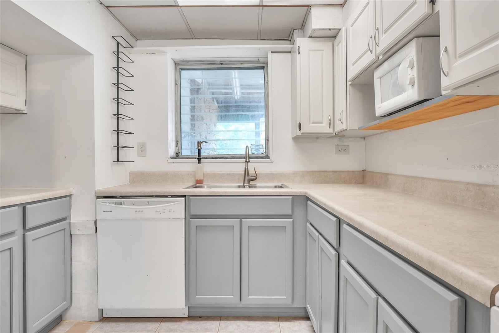 830 EEL AVE, NEW SMYRNA BEACH, FL, 32169