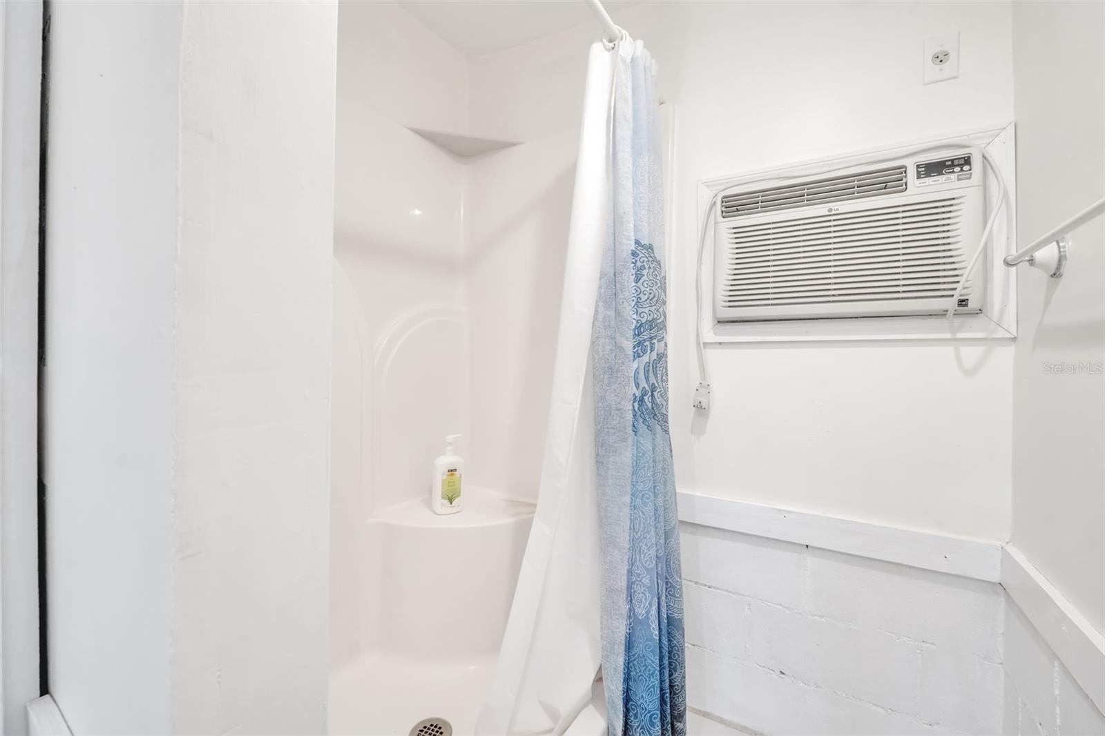 830 EEL AVE, NEW SMYRNA BEACH, FL, 32169