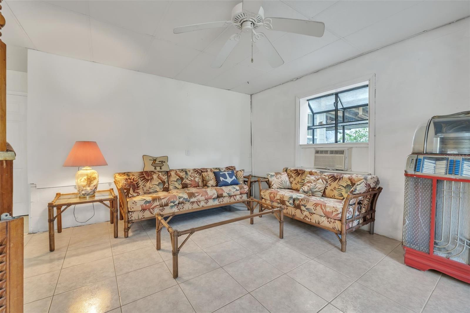 830 EEL AVE, NEW SMYRNA BEACH, FL, 32169
