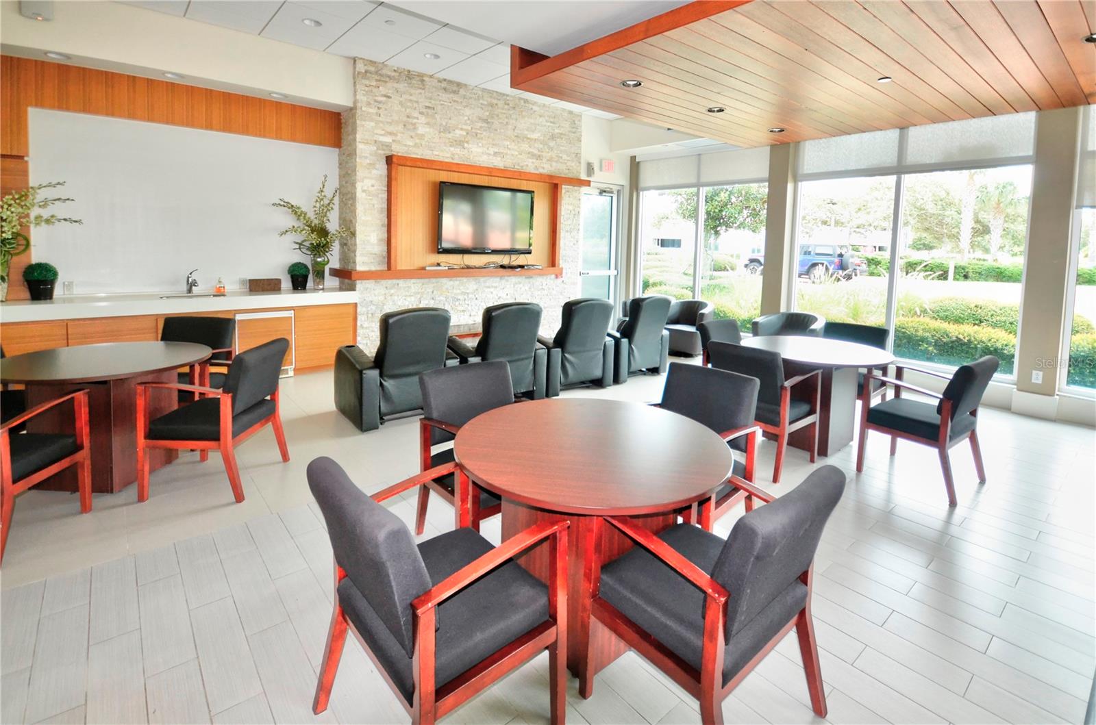 241 RIVERSIDE DR #510, HOLLY HILL, FL, 32117