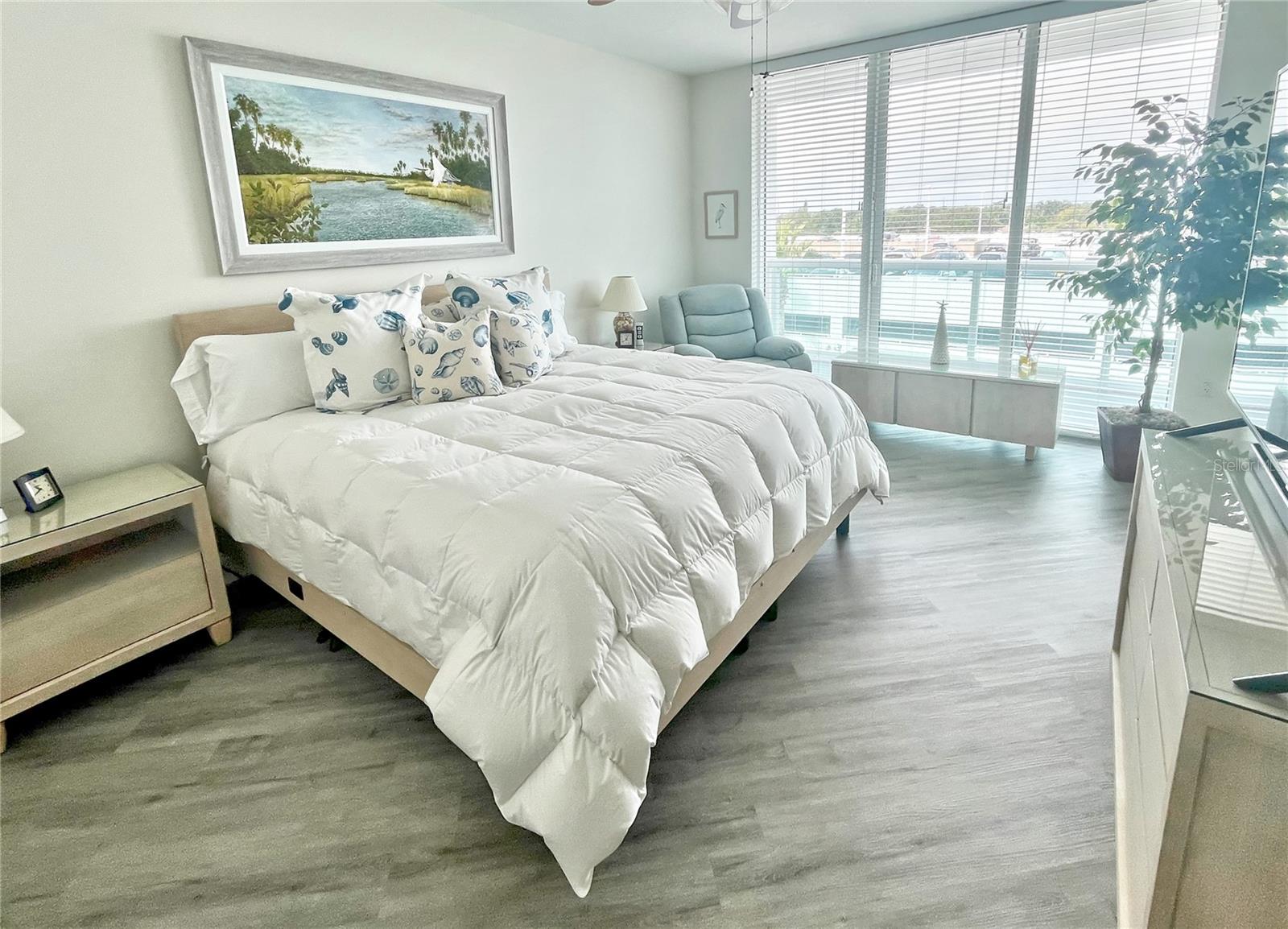 241 RIVERSIDE DR #510, HOLLY HILL, FL, 32117