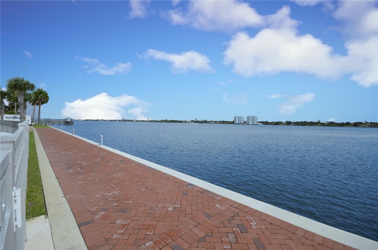 241 RIVERSIDE DR #510, HOLLY HILL, FL, 32117