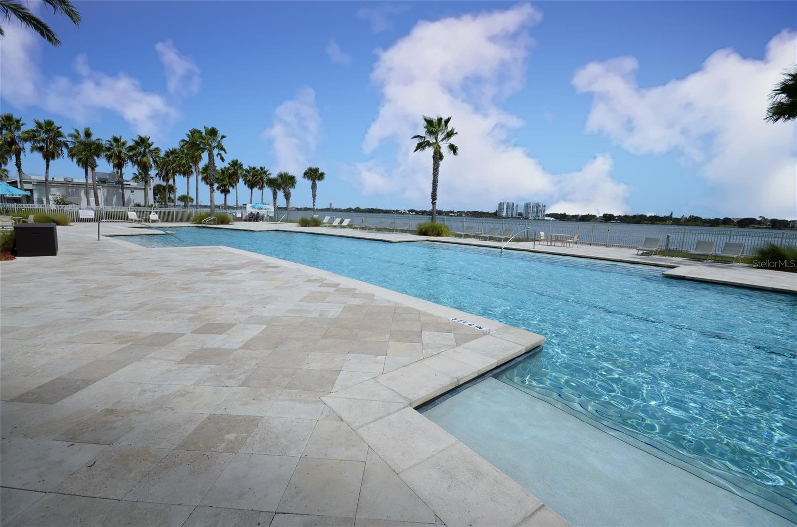 241 RIVERSIDE DR #510, HOLLY HILL, FL, 32117
