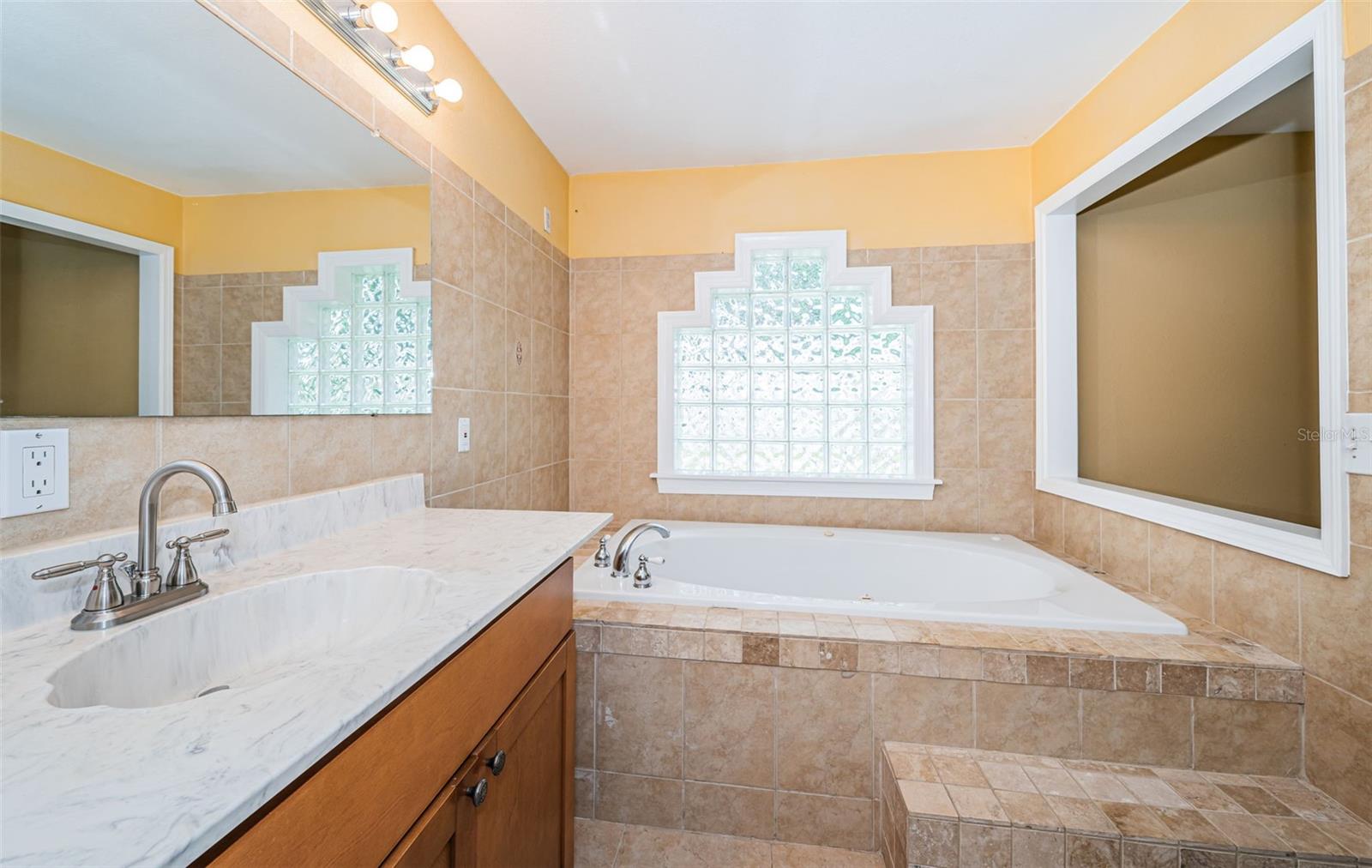 7051 HIBISCUS AVE S, SOUTH PASADENA, FL, 33707