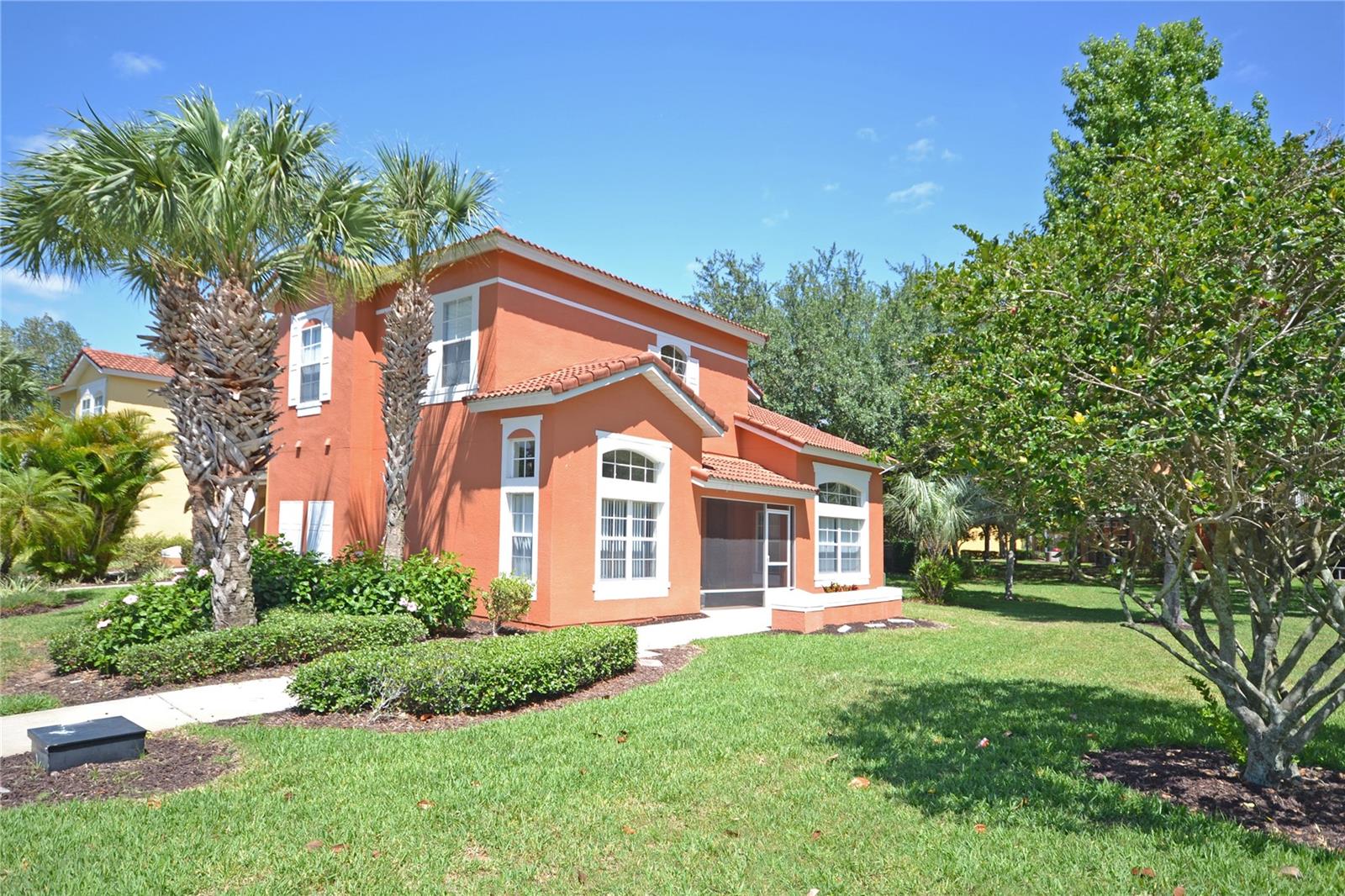 8413 BLUE LAGOON DR, KISSIMMEE, FL, 34747