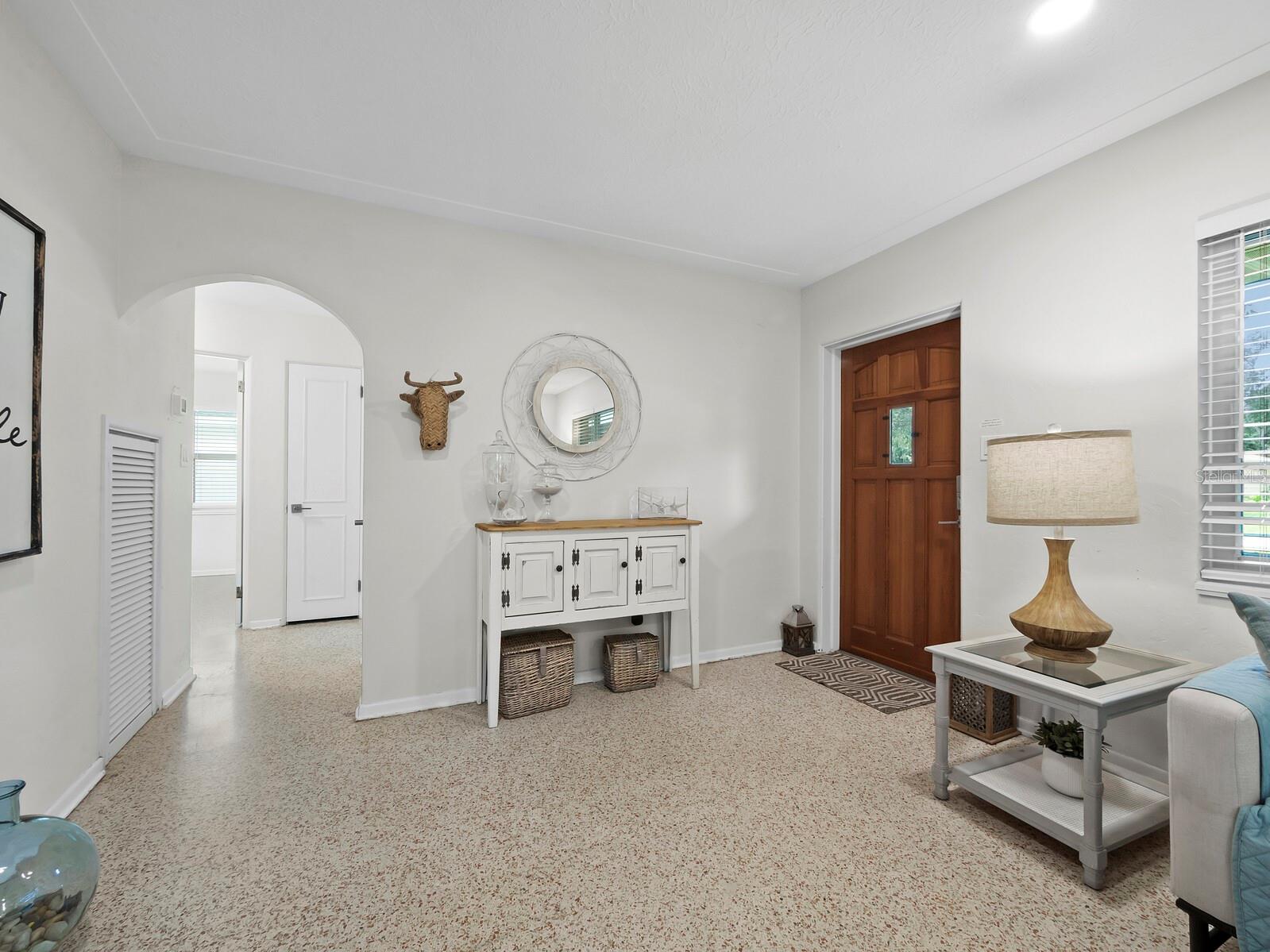 2907 MARSHALL DR, SARASOTA, FL, 34239