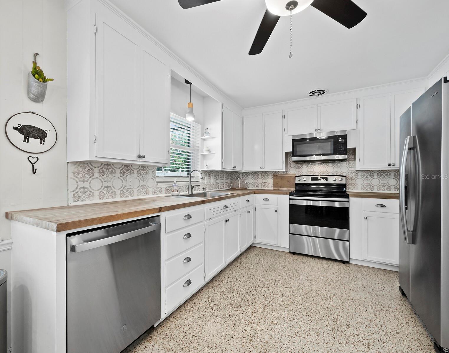 2907 MARSHALL DR, SARASOTA, FL, 34239