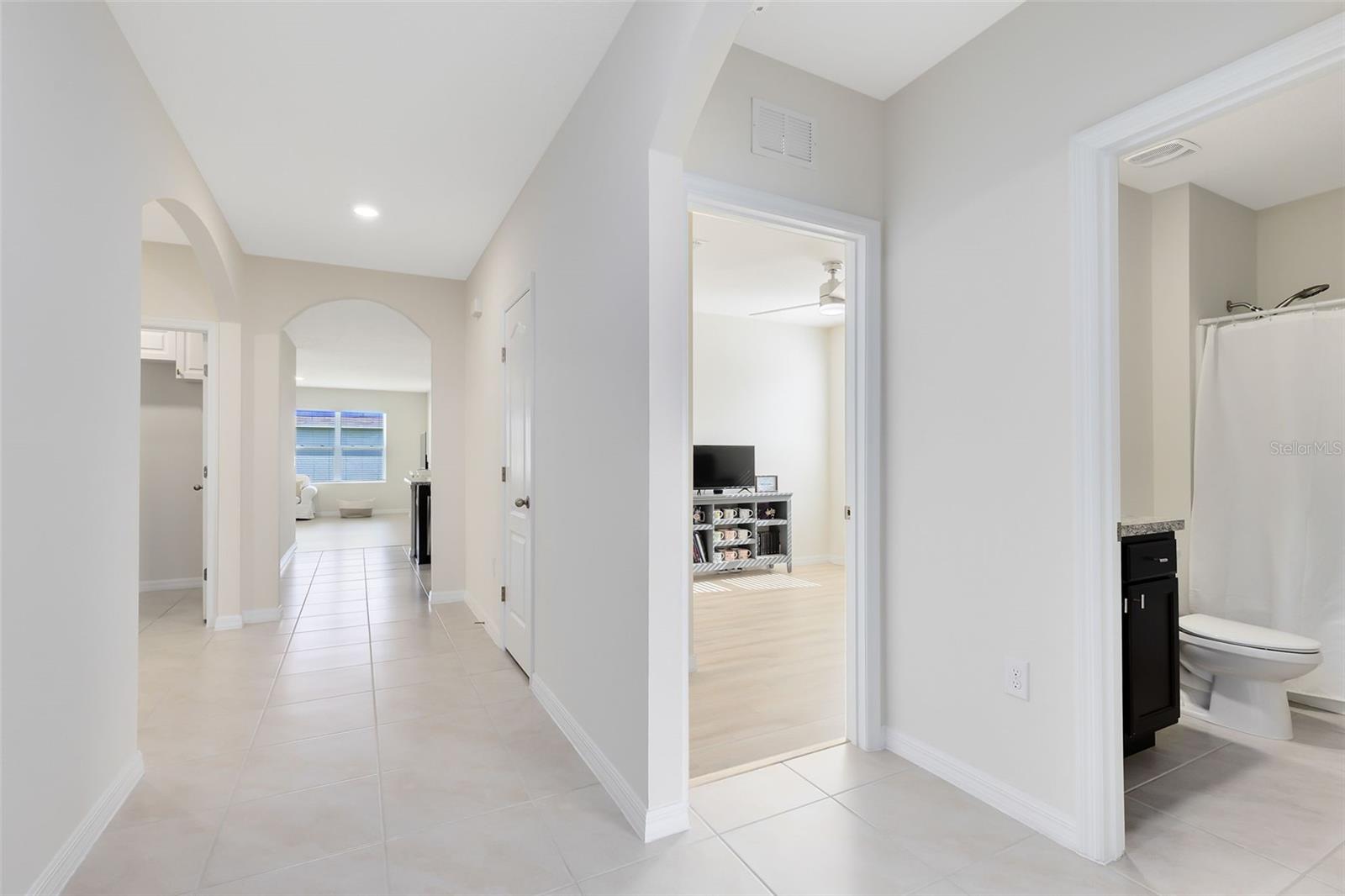 693 PEYTON BROOKE WAY, WINTER HAVEN, FL, 33881