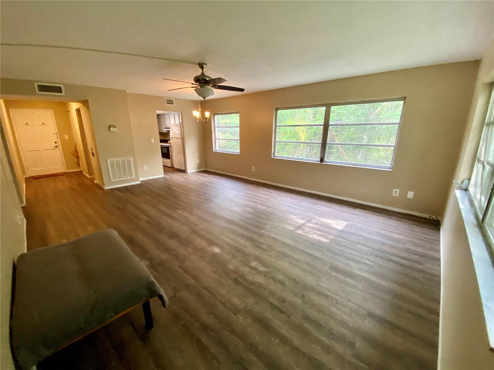 P4931920 Property Photo