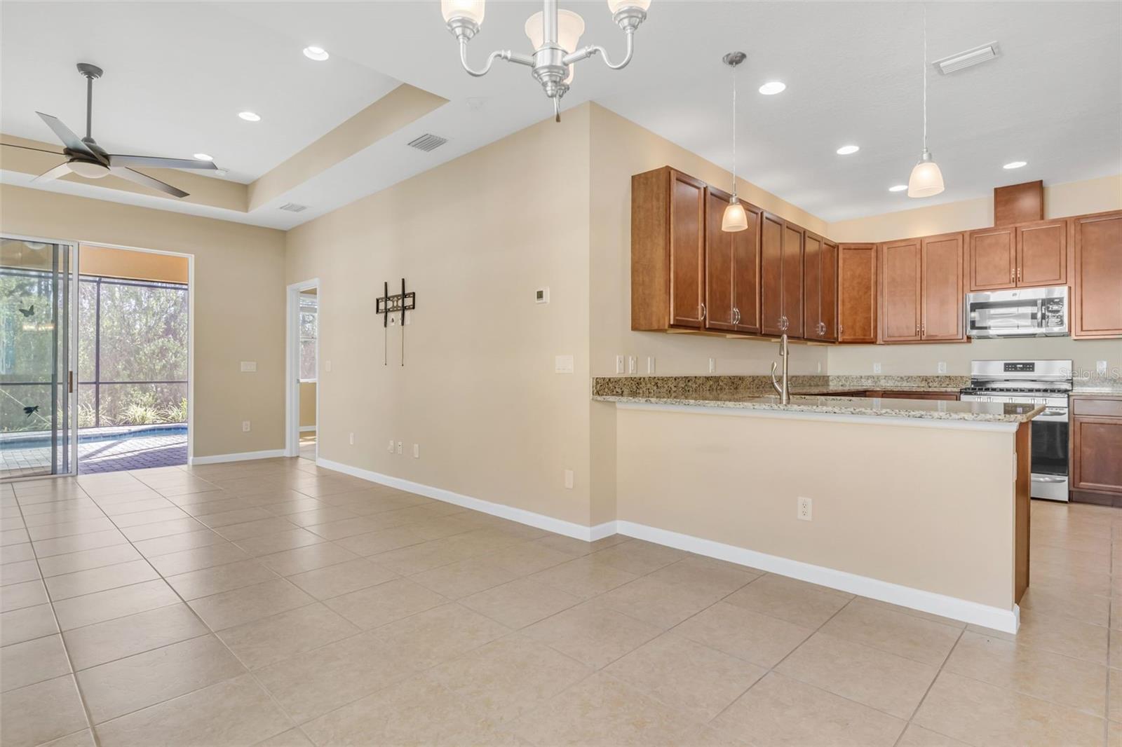 306 CORAL REEF WAY, DAYTONA BEACH, FL, 32124