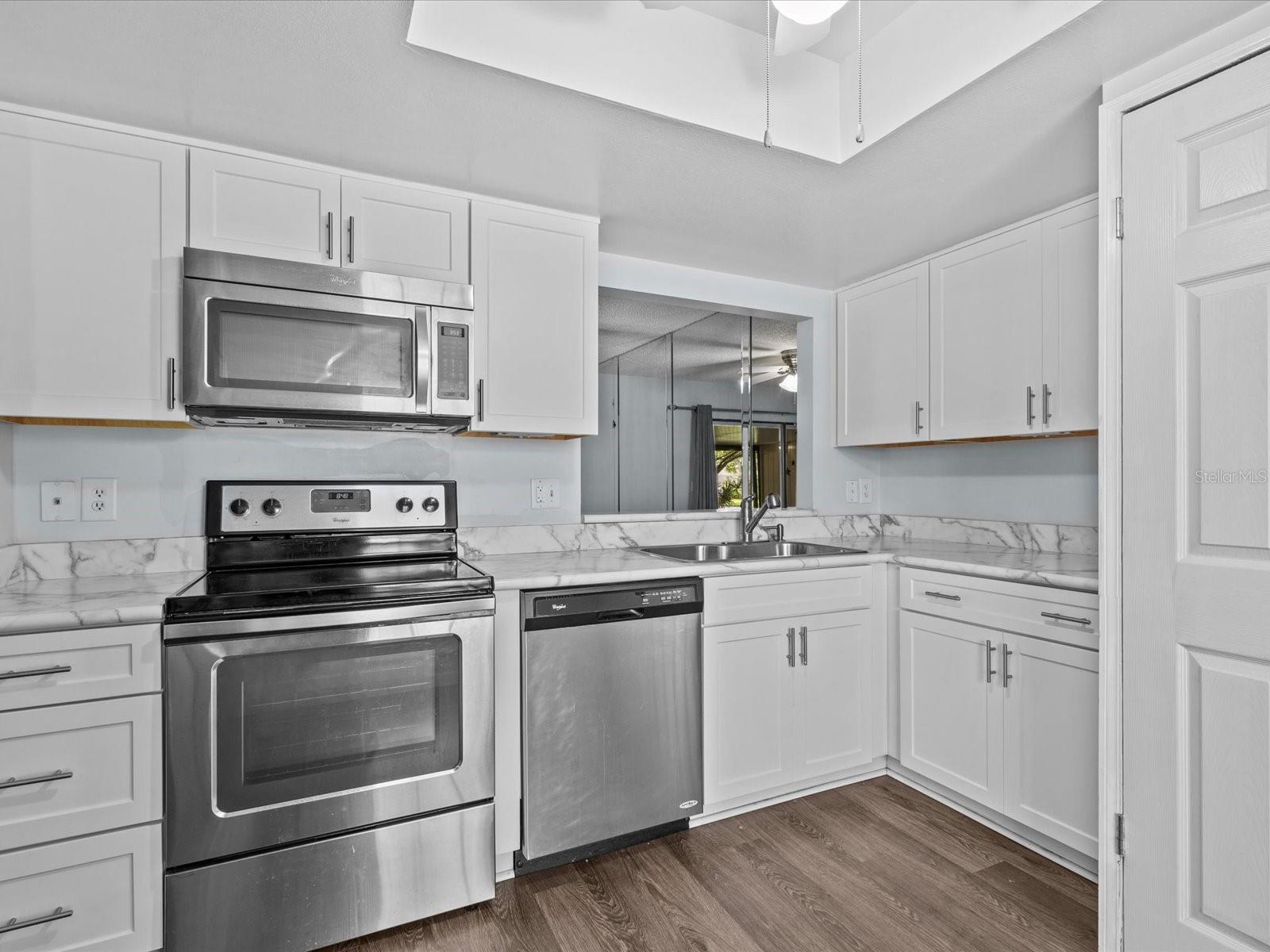 30 WINDRUSH BAY DR, TARPON SPRINGS, FL, 34689