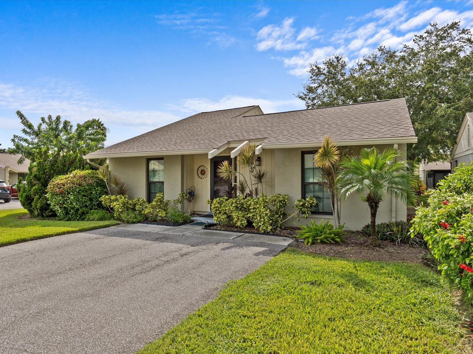 30 WINDRUSH BAY DR, TARPON SPRINGS, FL, 34689