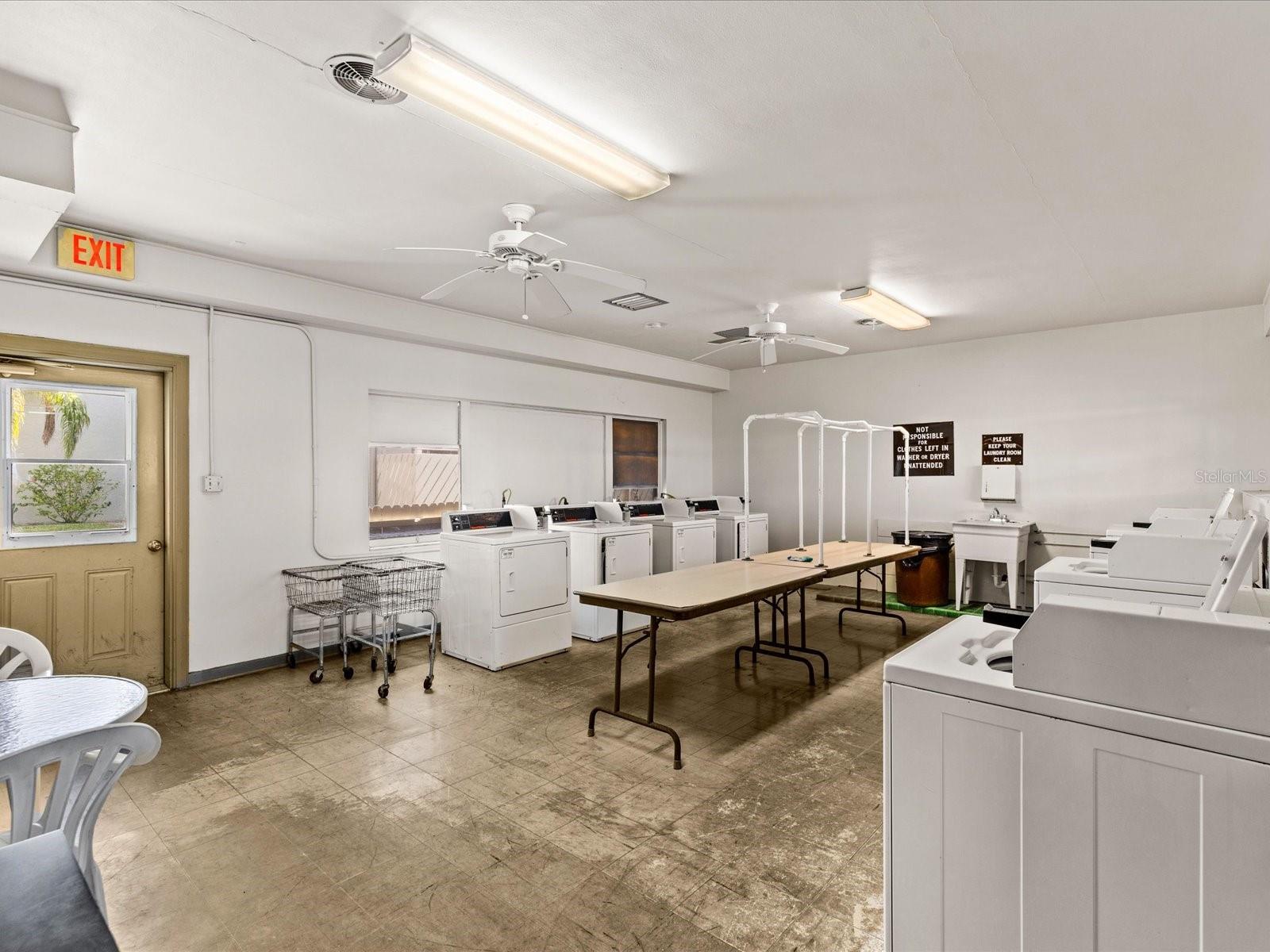 30 WINDRUSH BAY DR, TARPON SPRINGS, FL, 34689