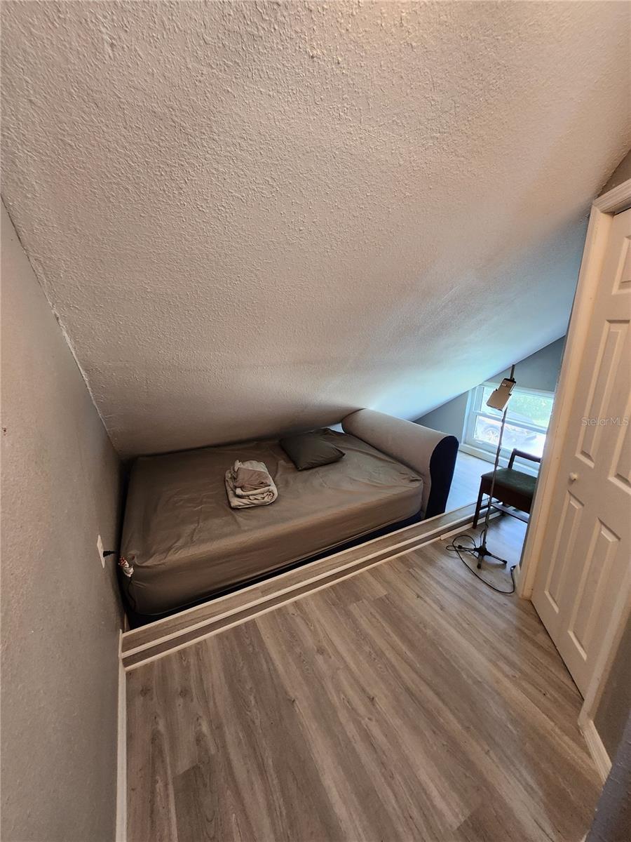 7720 CHAPEL AVE, PORT RICHEY, FL, 34668