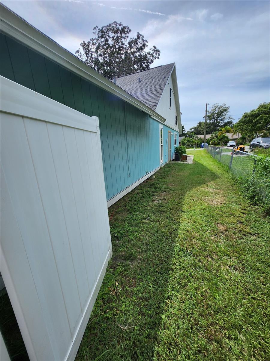 7720 CHAPEL AVE, PORT RICHEY, FL, 34668