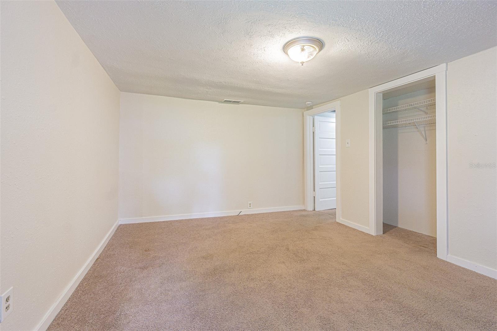 1812 N BARNES ST, PLANT CITY, FL, 33563