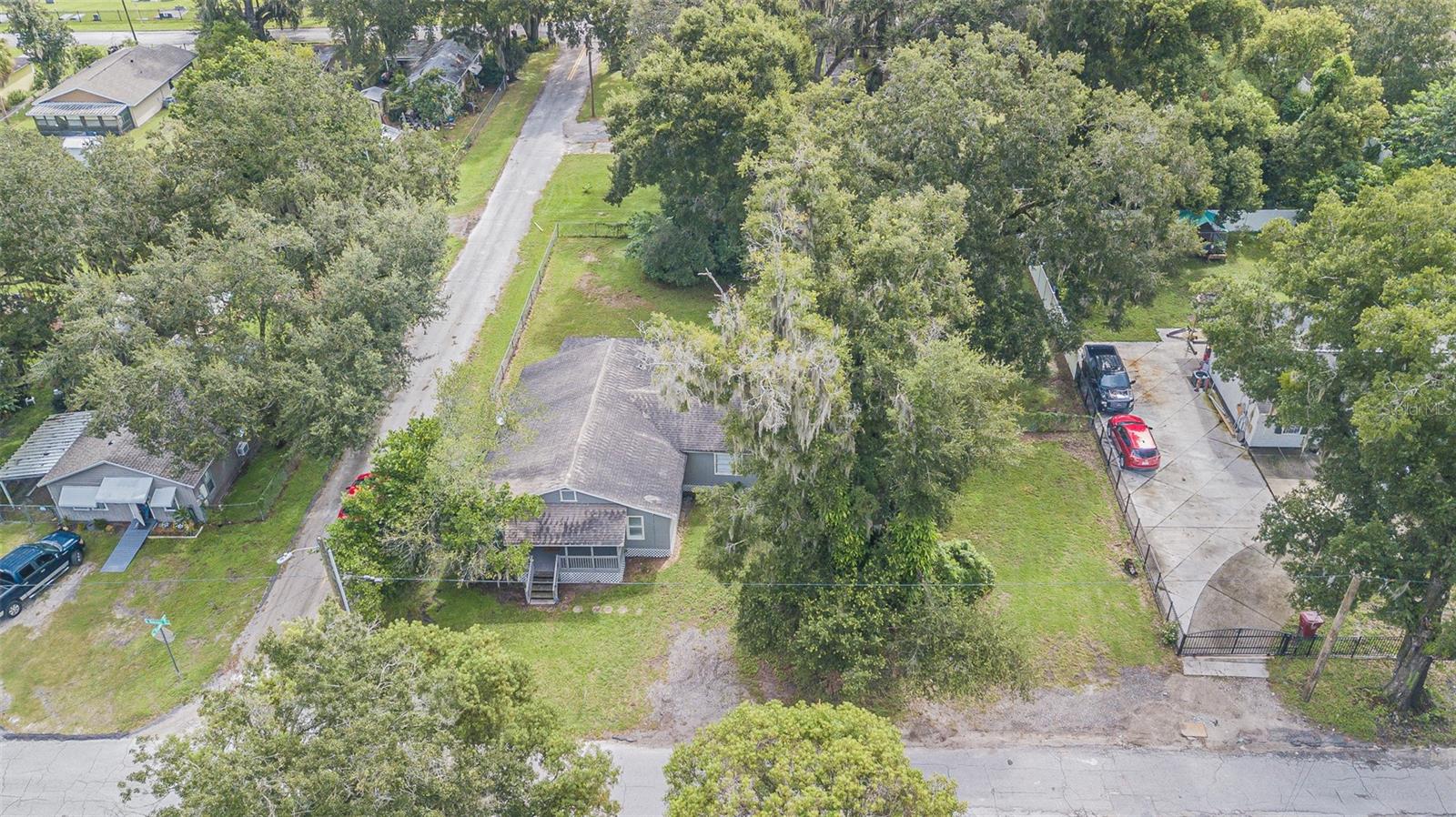 1812 N BARNES ST, PLANT CITY, FL, 33563