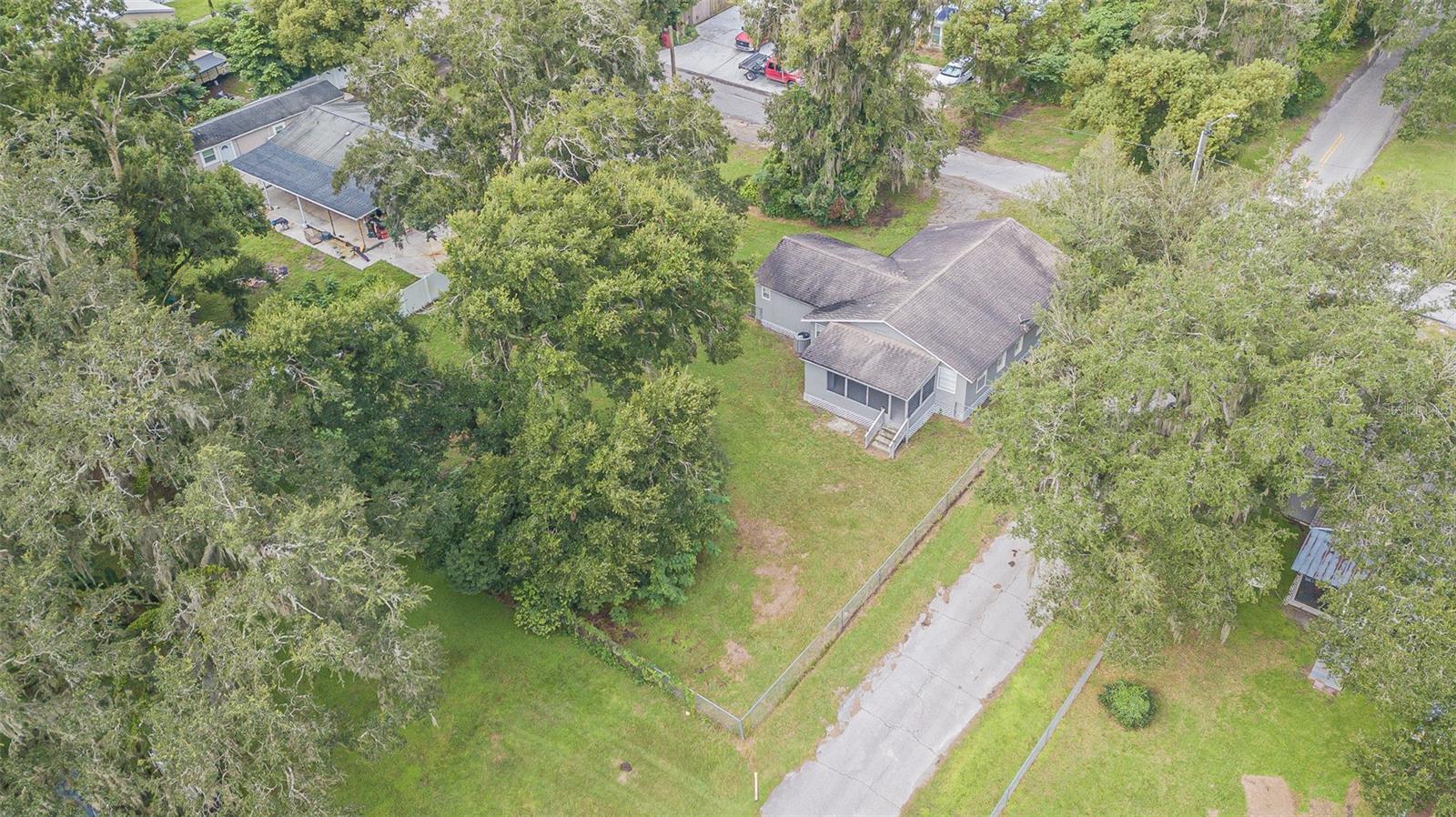 1812 N BARNES ST, PLANT CITY, FL, 33563