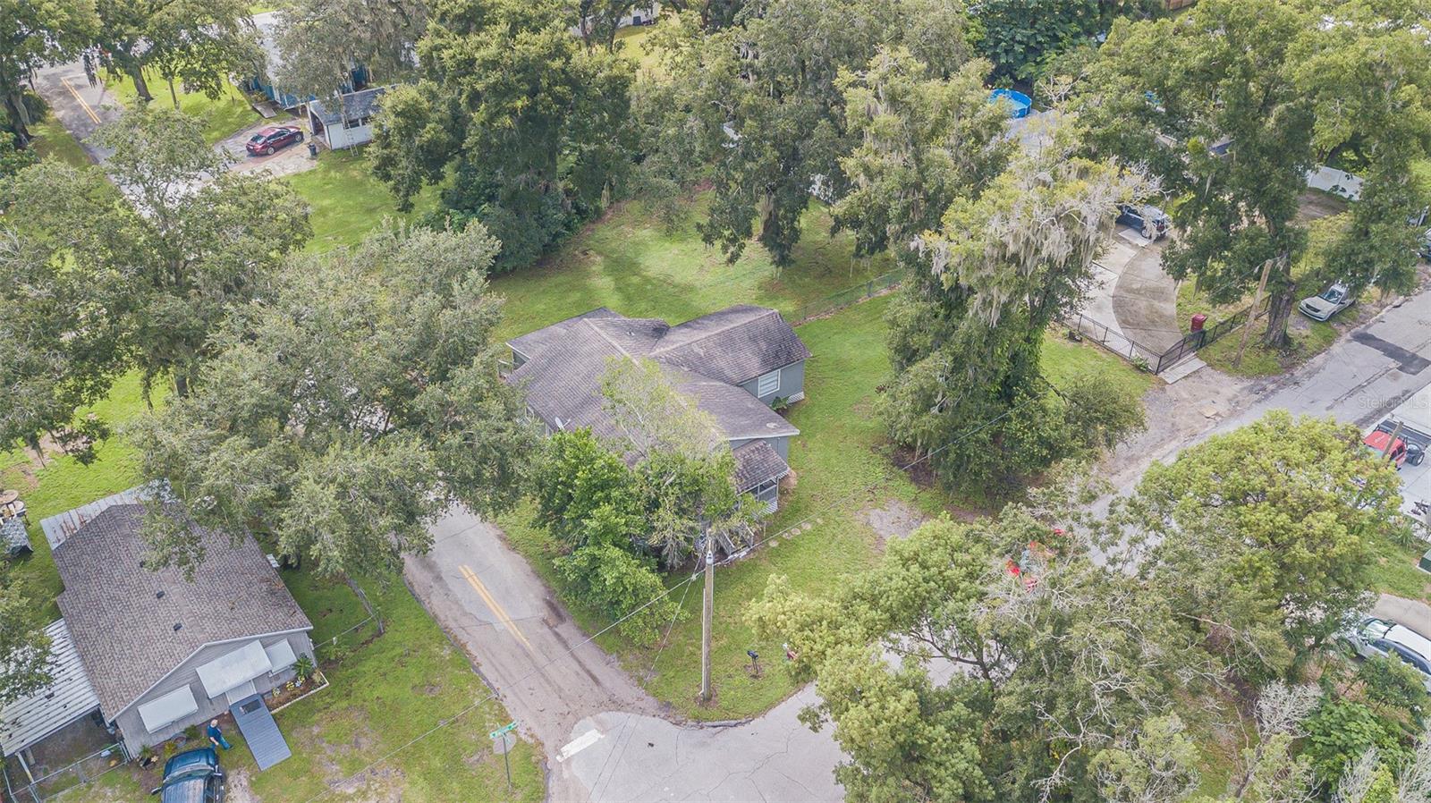 1812 N BARNES ST, PLANT CITY, FL, 33563