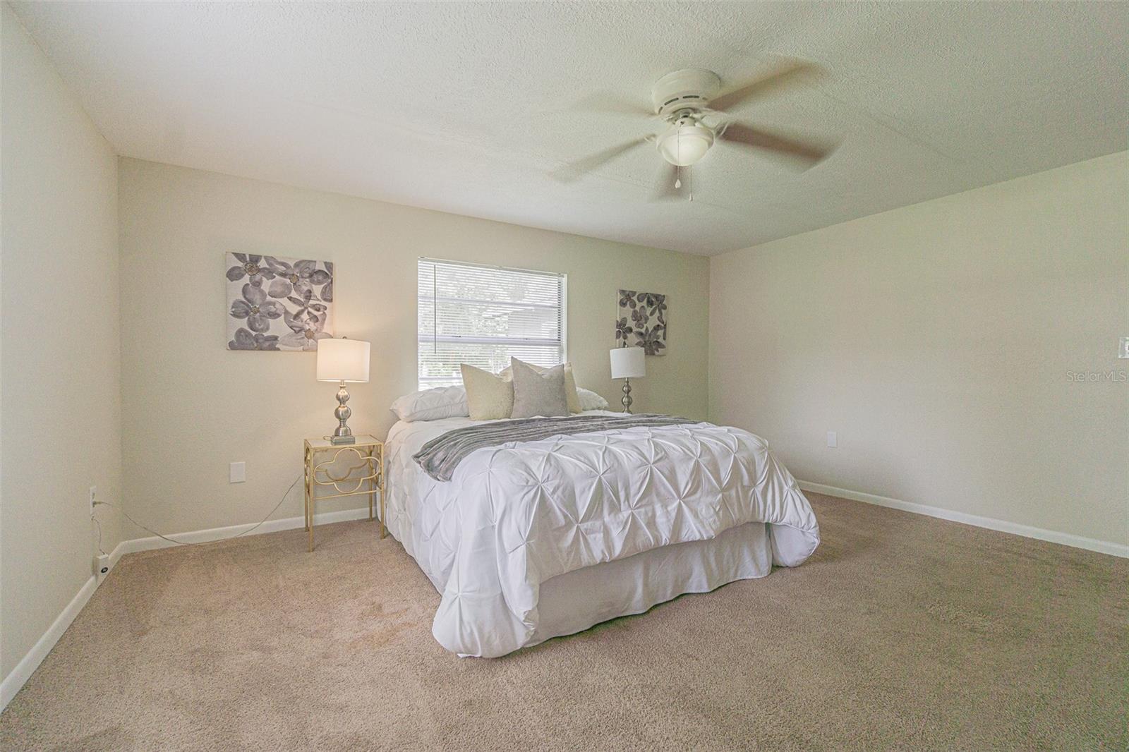 1812 N BARNES ST, PLANT CITY, FL, 33563