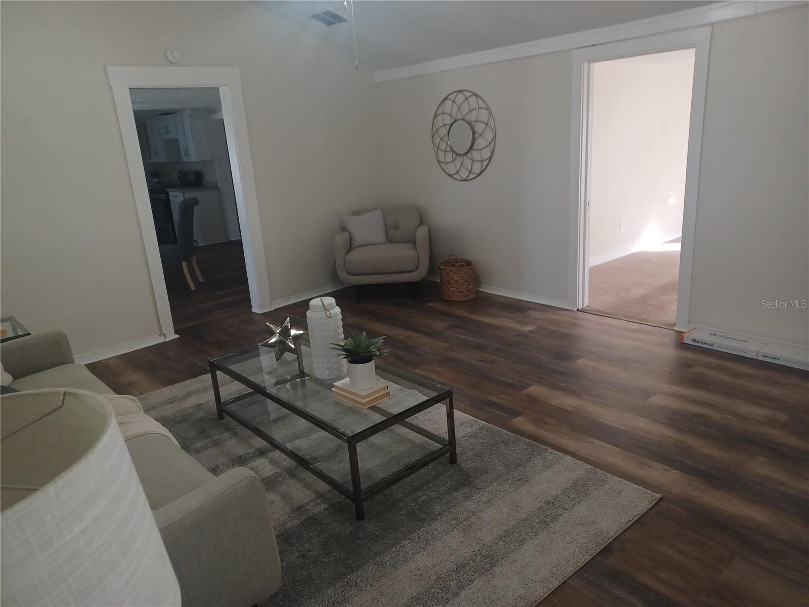 1812 N BARNES ST, PLANT CITY, FL, 33563
