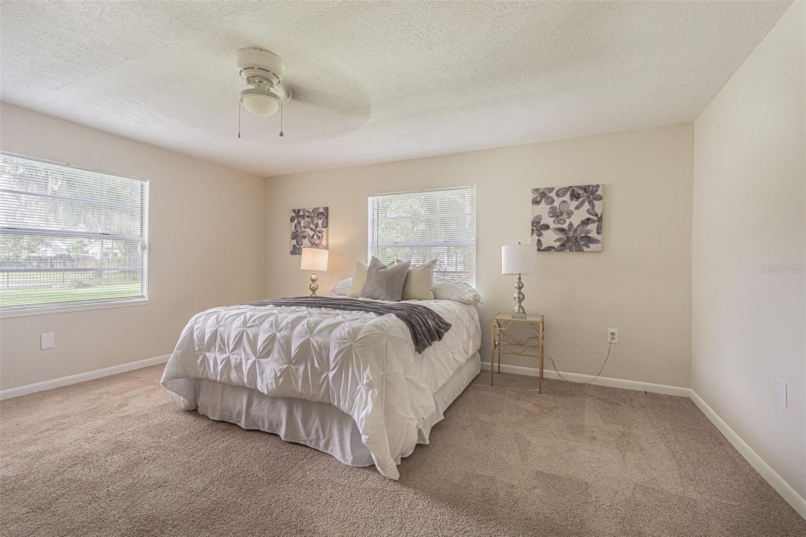 1812 N BARNES ST, PLANT CITY, FL, 33563