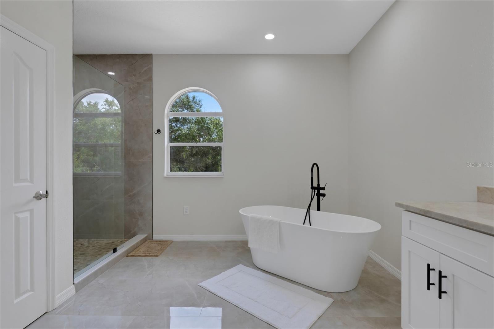 A4622725 Property Photo