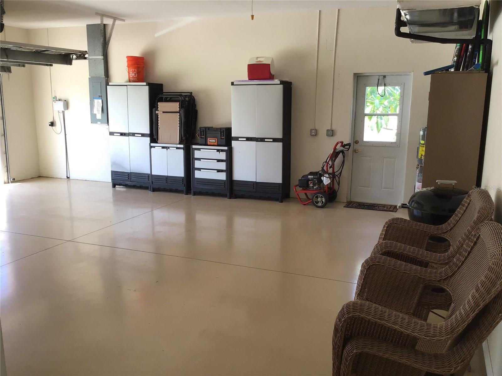1292 W HILLSBOROUGH BLVD, NORTH PORT, FL, 34288