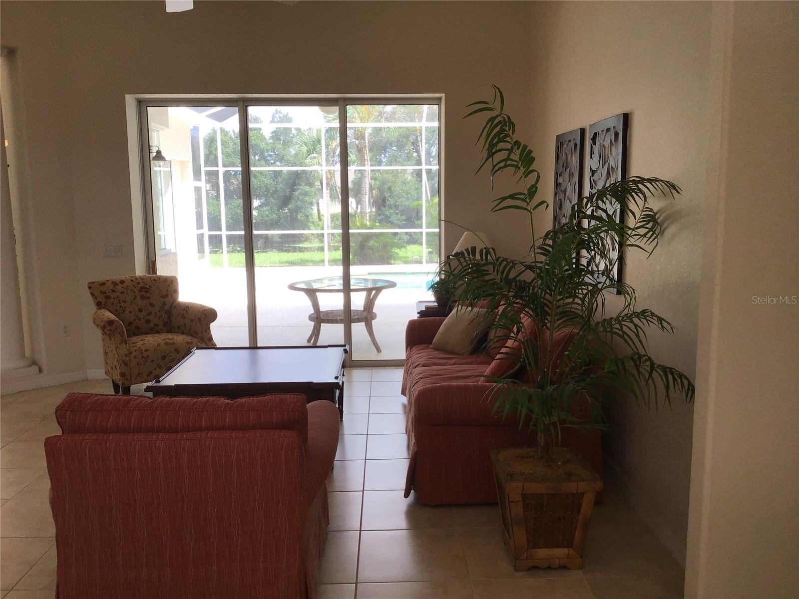 1292 W HILLSBOROUGH BLVD, NORTH PORT, FL, 34288