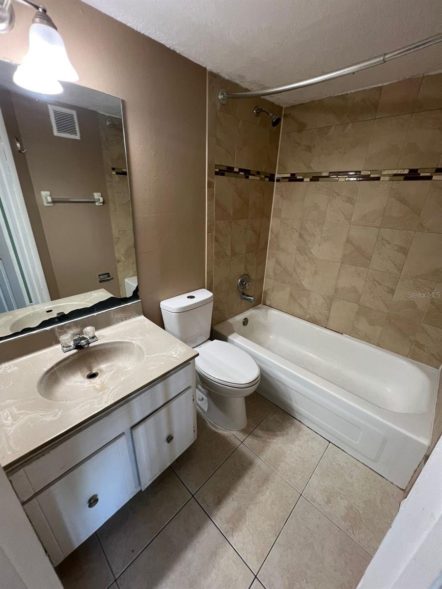6091 VILLAGE CIR #GE, ORLANDO, FL, 32822