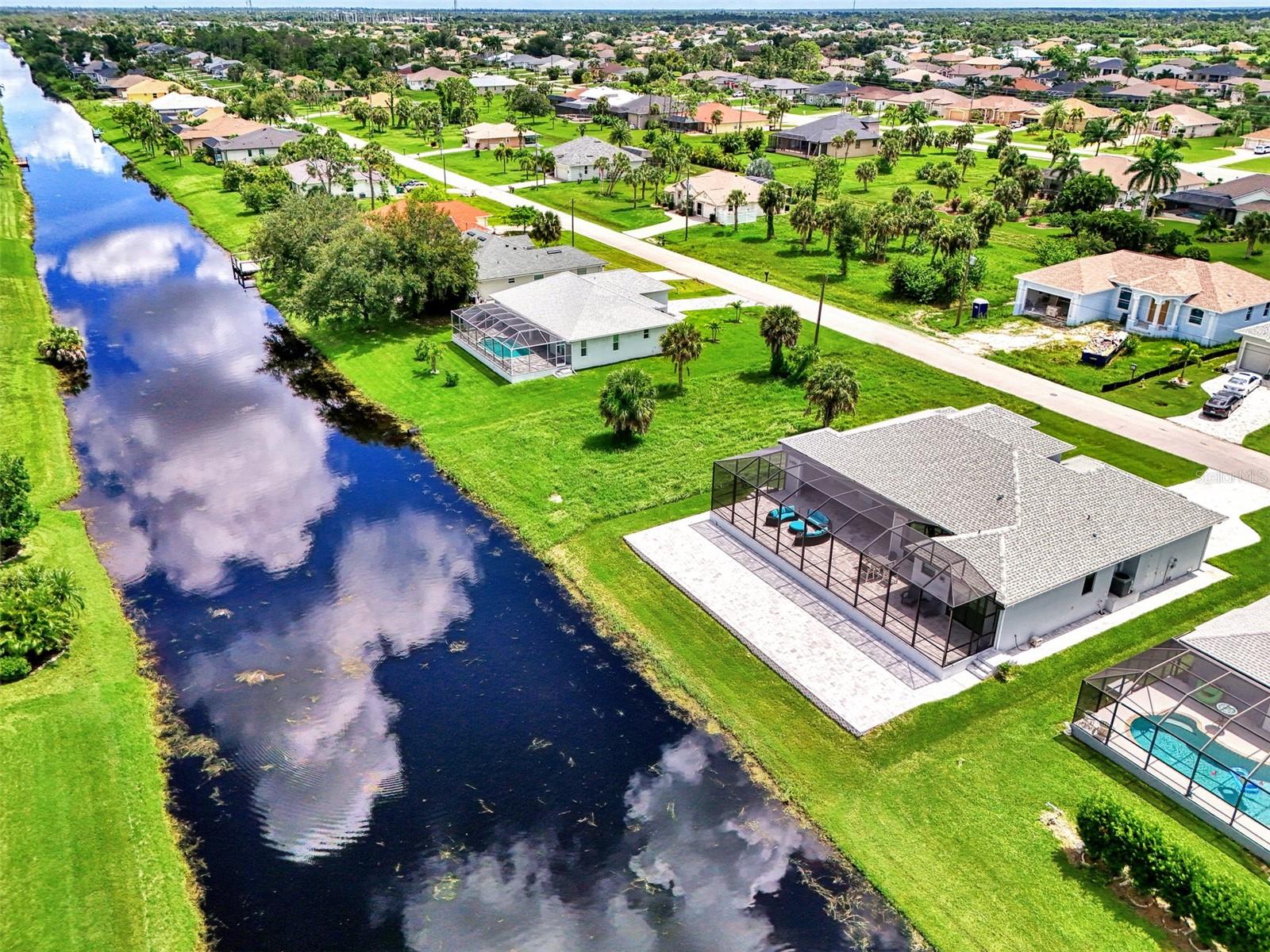 198 LONG MEADOW LN, ROTONDA WEST, FL, 33947