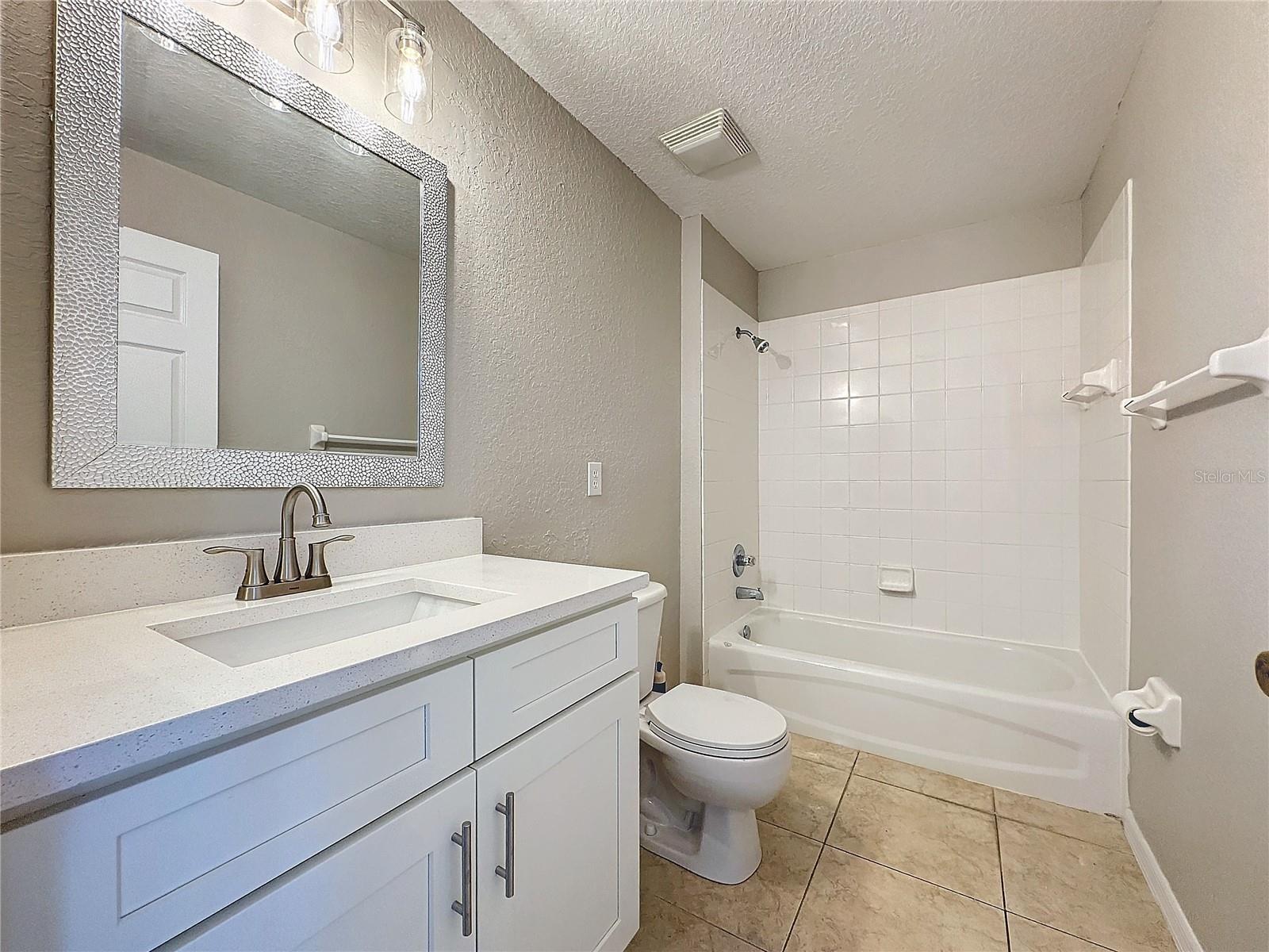 706 OXFORD DR, DAVENPORT, FL, 33897