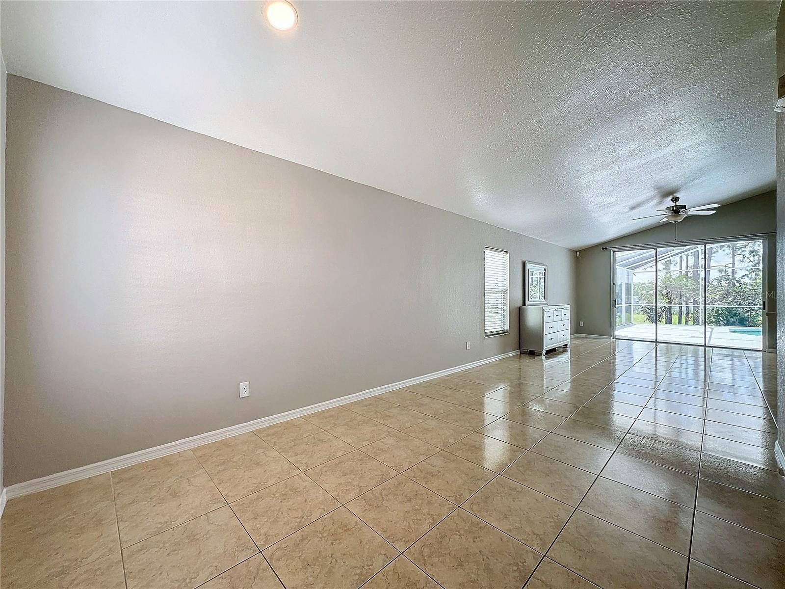 706 OXFORD DR, DAVENPORT, FL, 33897