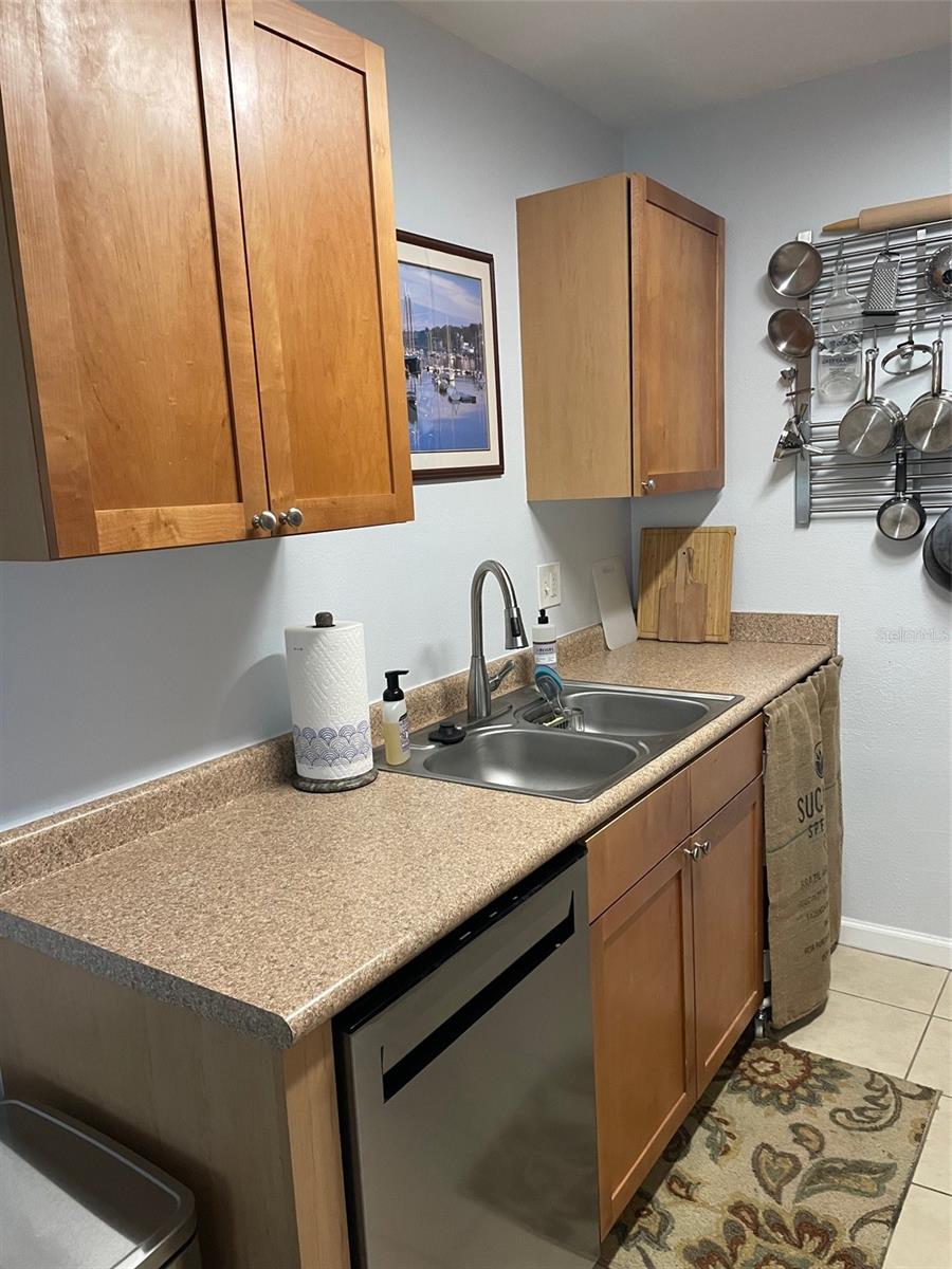 207 SEAHORSE DR SE #D, ST PETERSBURG, FL, 33705