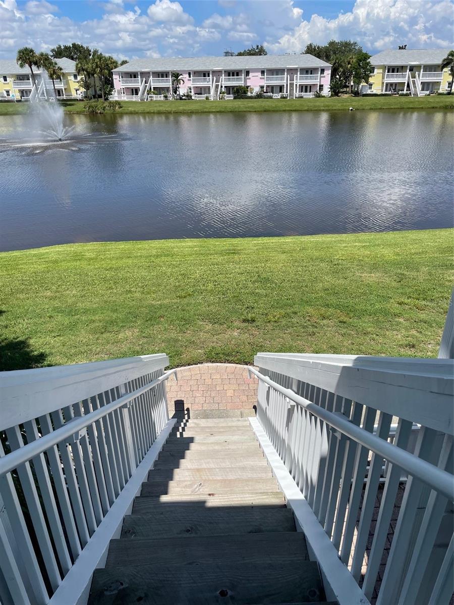 207 SEAHORSE DR SE #D, ST PETERSBURG, FL, 33705