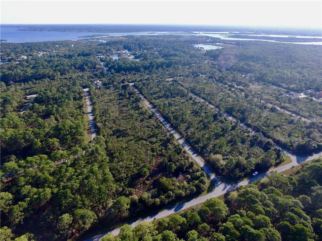 12115 CHAPMAN AVE, PORT CHARLOTTE, FL, 33953