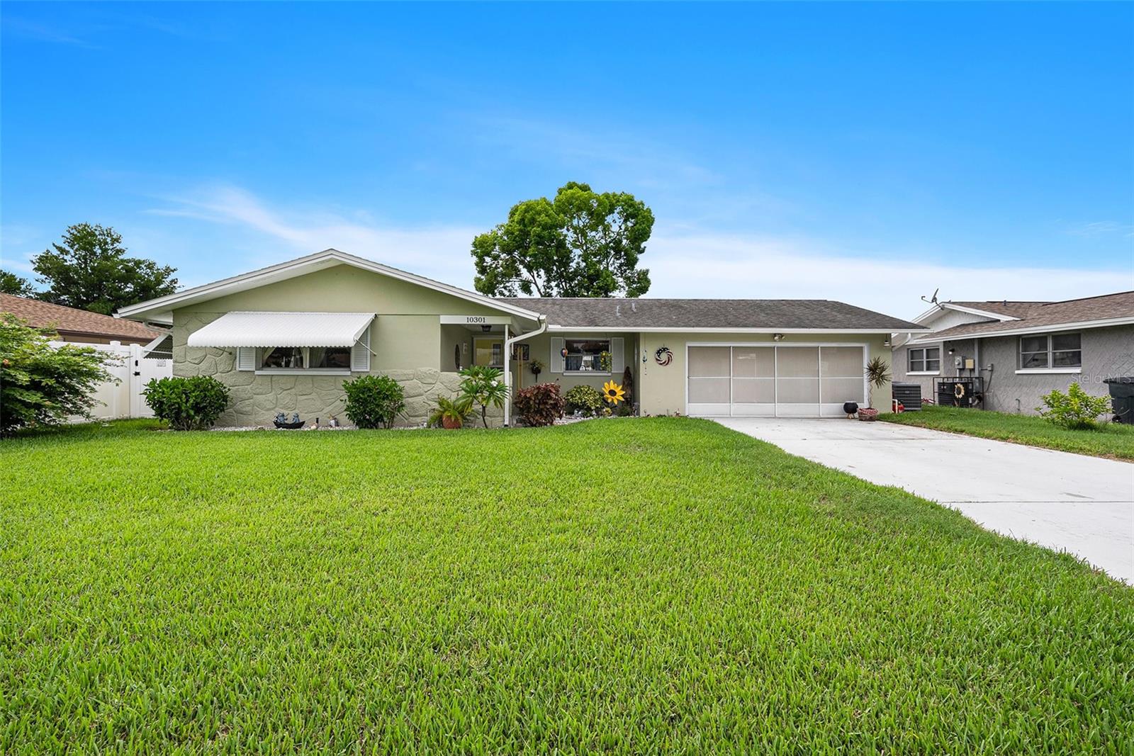 10301 OAK HILL DR, PORT RICHEY, FL, 34668